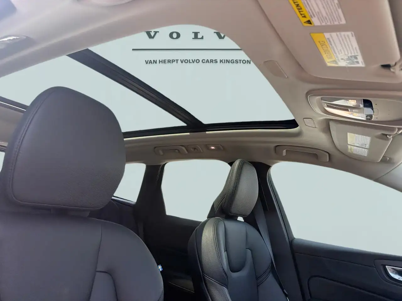 Volvo XC60 снимка Volvo XC60