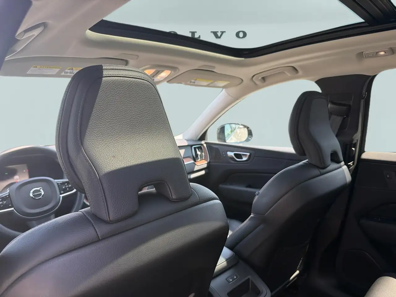 Volvo XC60 снимка Volvo XC60