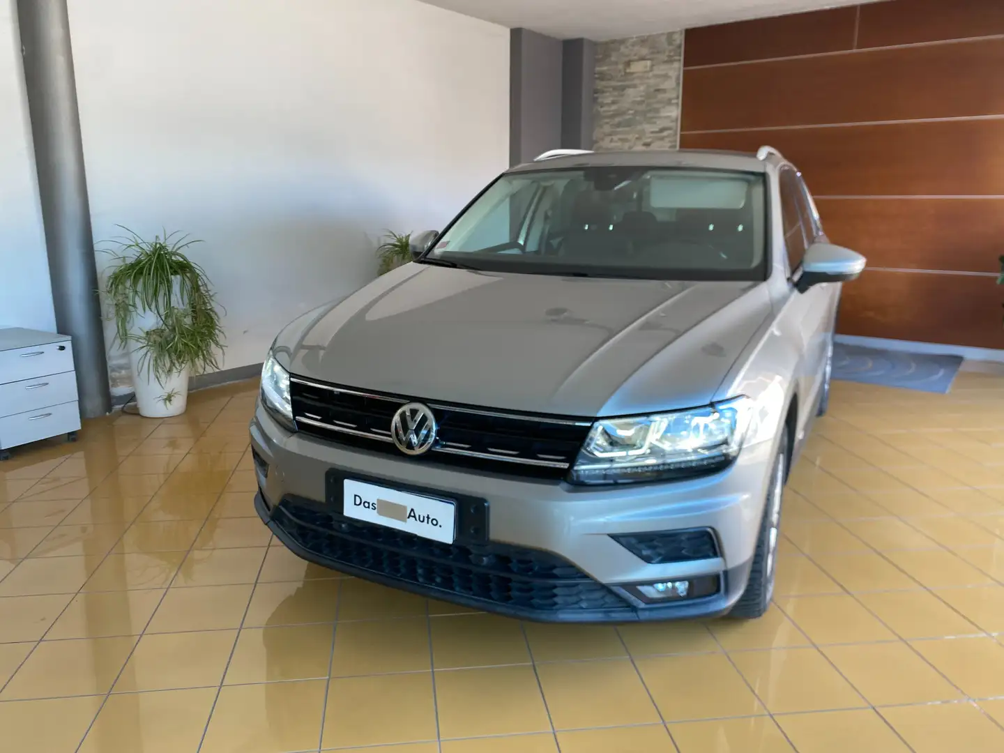 Volkswagen Tiguan Tiguan II 2016 2.0 tdi Business 150cv dsg Grigio - 2