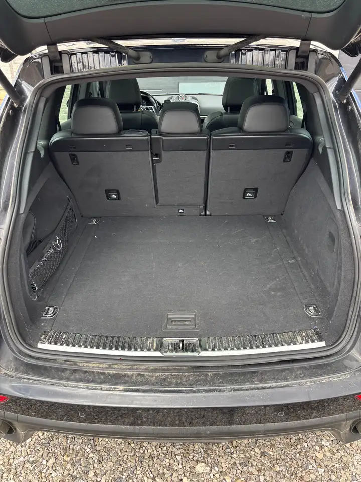 Porsche Cayenne снимка Porsche Cayenne