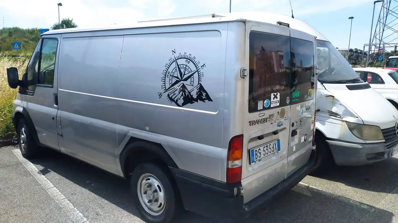 Ford Transit 2000 cc, foto 2