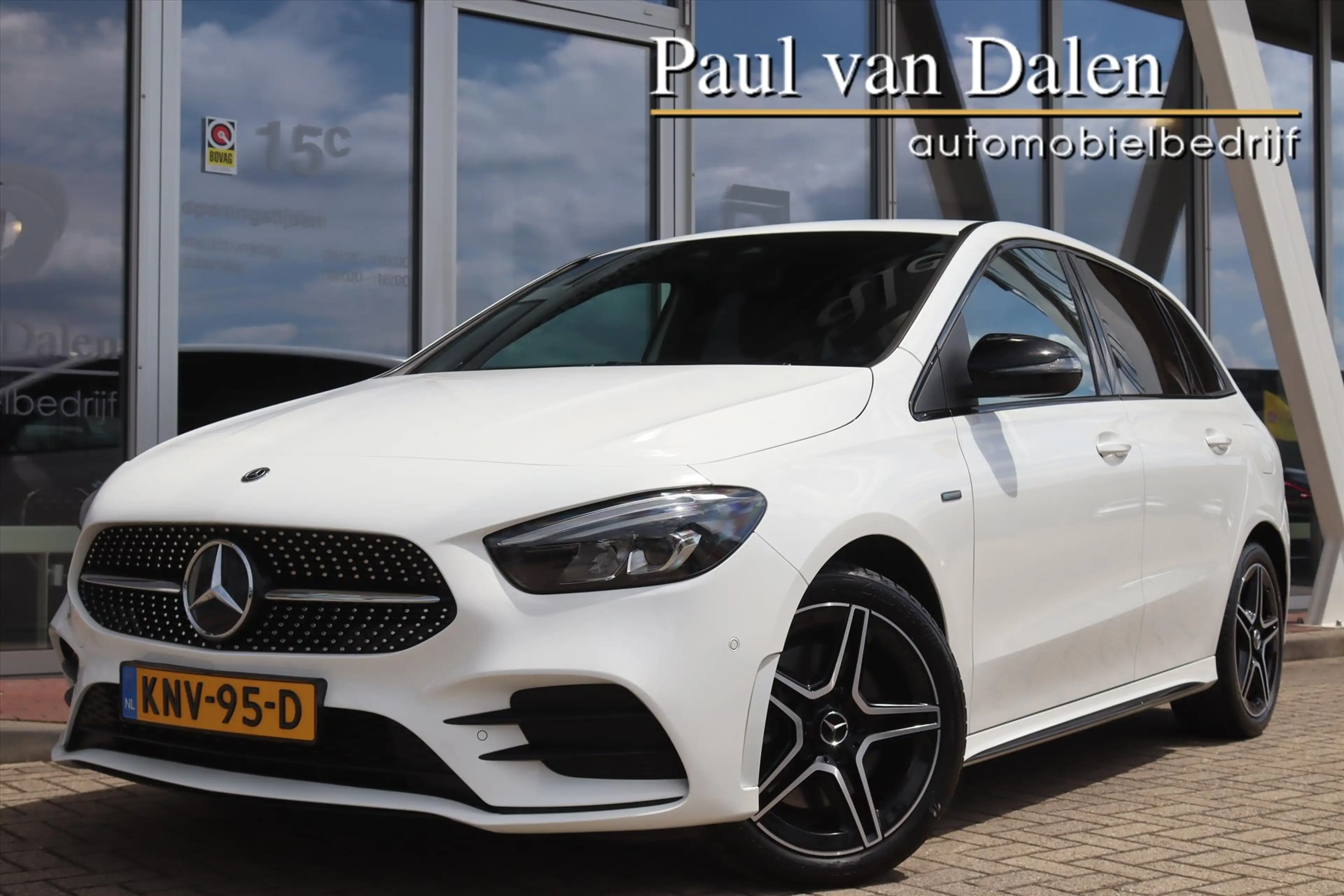 Mercedes-Benz B 250 B250e 218PK AUTOMAAT AMG NIGHT Navi | Sfeerverlich — photo 45