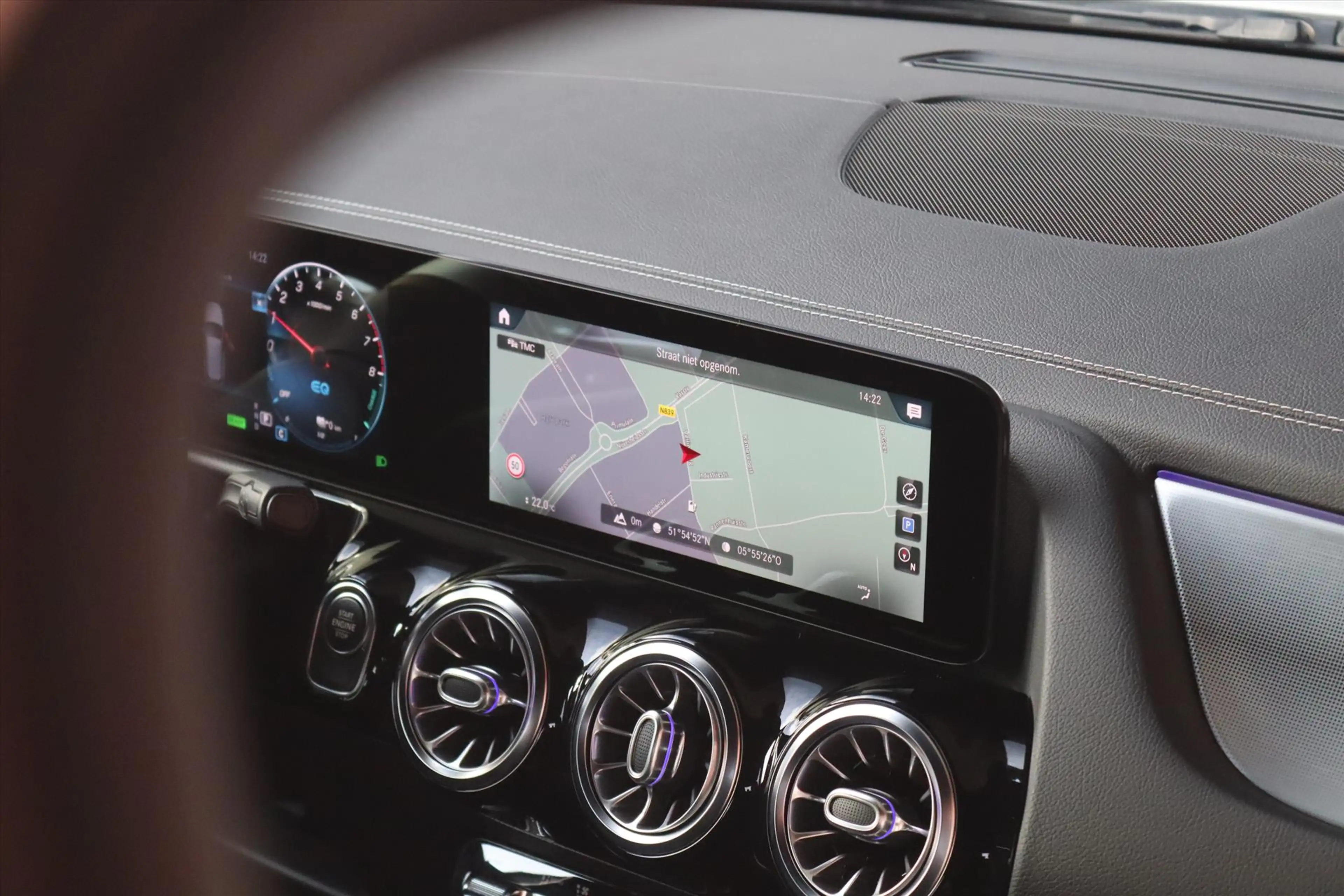 Mercedes-Benz B 250 B250e 218PK AUTOMAAT AMG NIGHT Navi | Sfeerverlich — photo 6