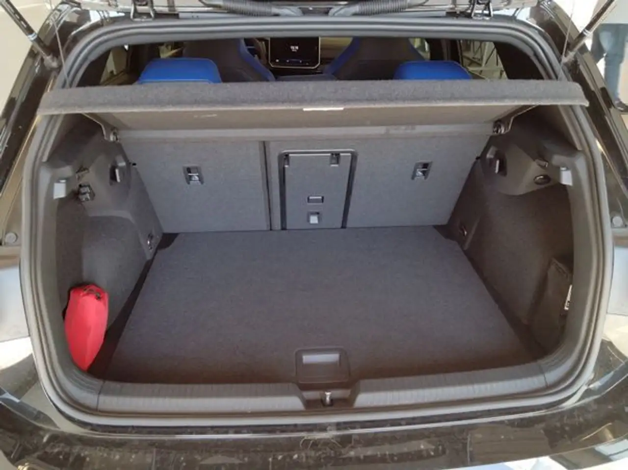 Volkswagen Golf 2,0 l TSI OPF 4MOTION 245 kW (333 PS) 7-Gang-Do..., миниатюра 9