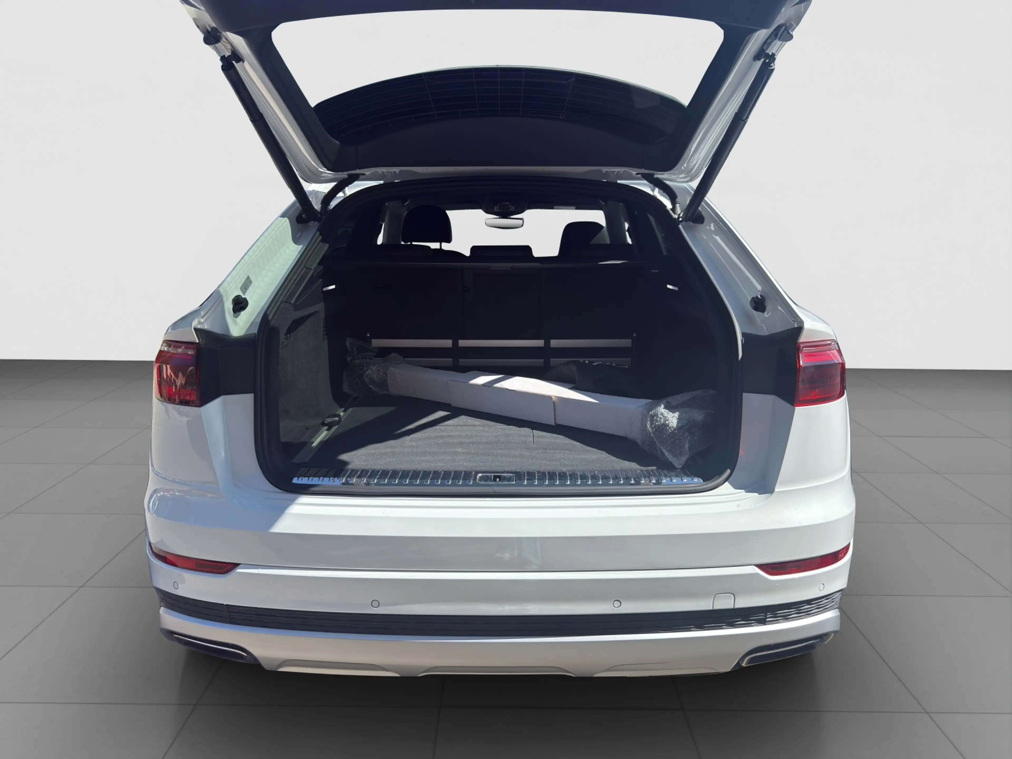 Audi Q8 55 TFSI e quattro GARANTIE/MATRIX/ACC/HeadUP — photo 13