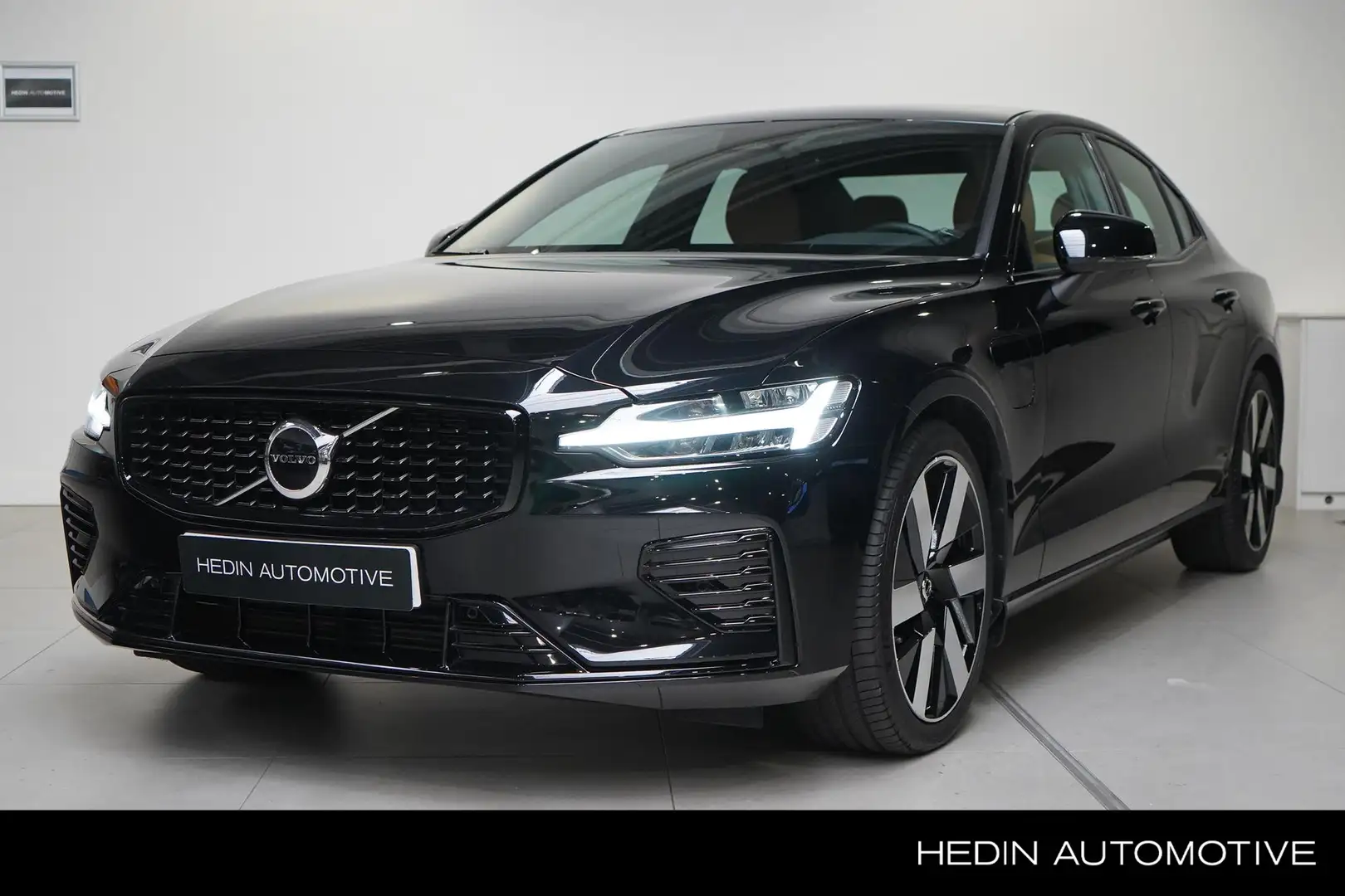 Volvo S60 Recharge T6 AWD Ultimate Dark 350pk Long Range | N Negro - 1