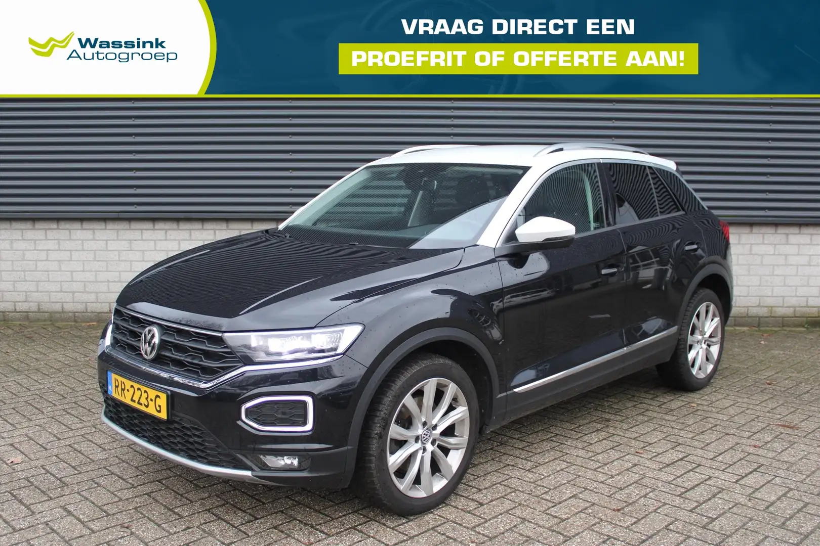 Volkswagen T-Roc 115pk T-Roc I Cruise control I Navigatie I Parkeer Schwarz - 1