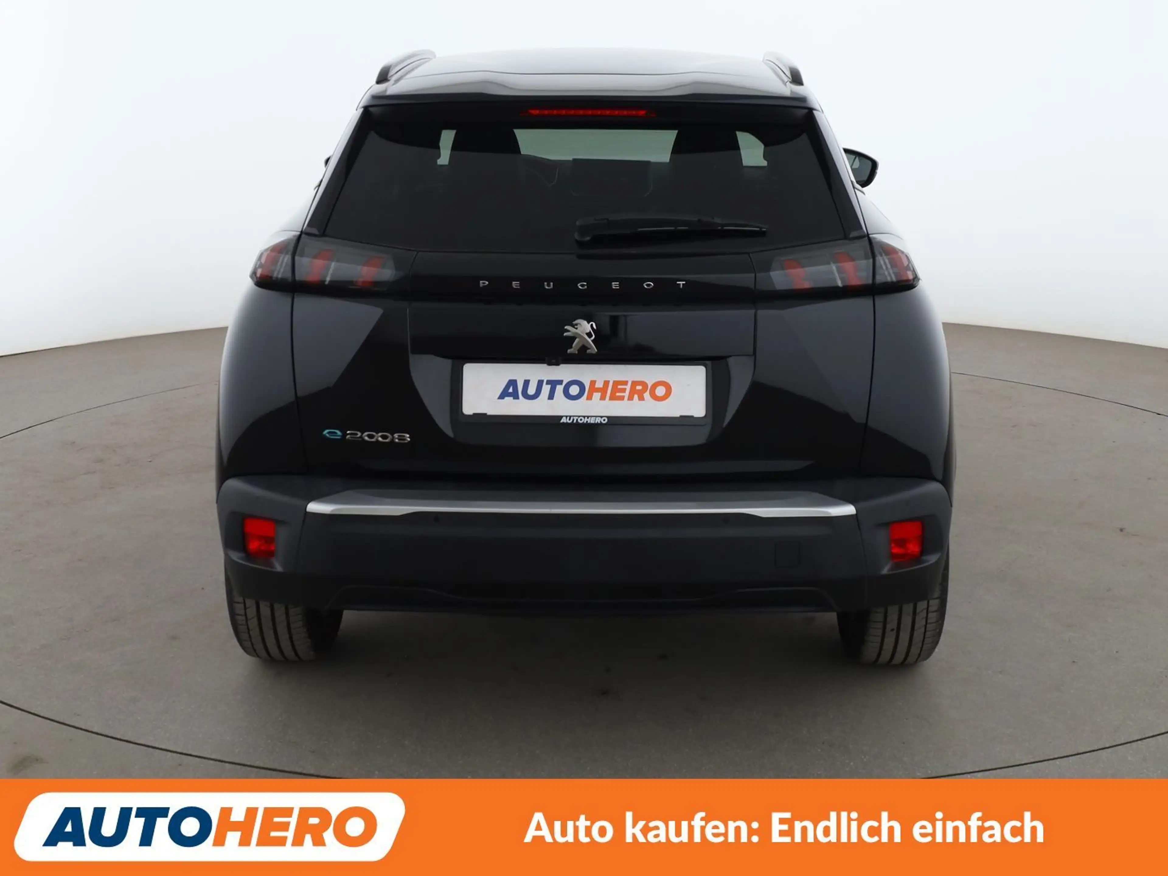 Peugeot e-2008 electric drive 100 kW Allure Pack Aut.*NAVI*LED* — photo 5