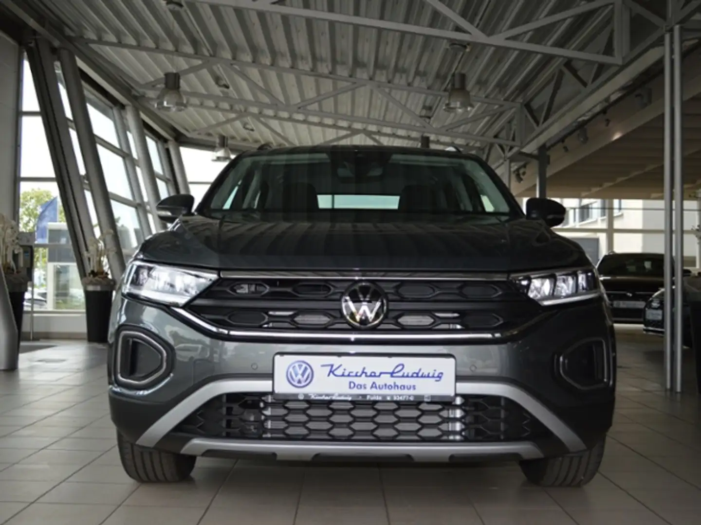 Volkswagen T-Roc 2.0 TDI Life DSG AHK KAMERA LED Gris - 2