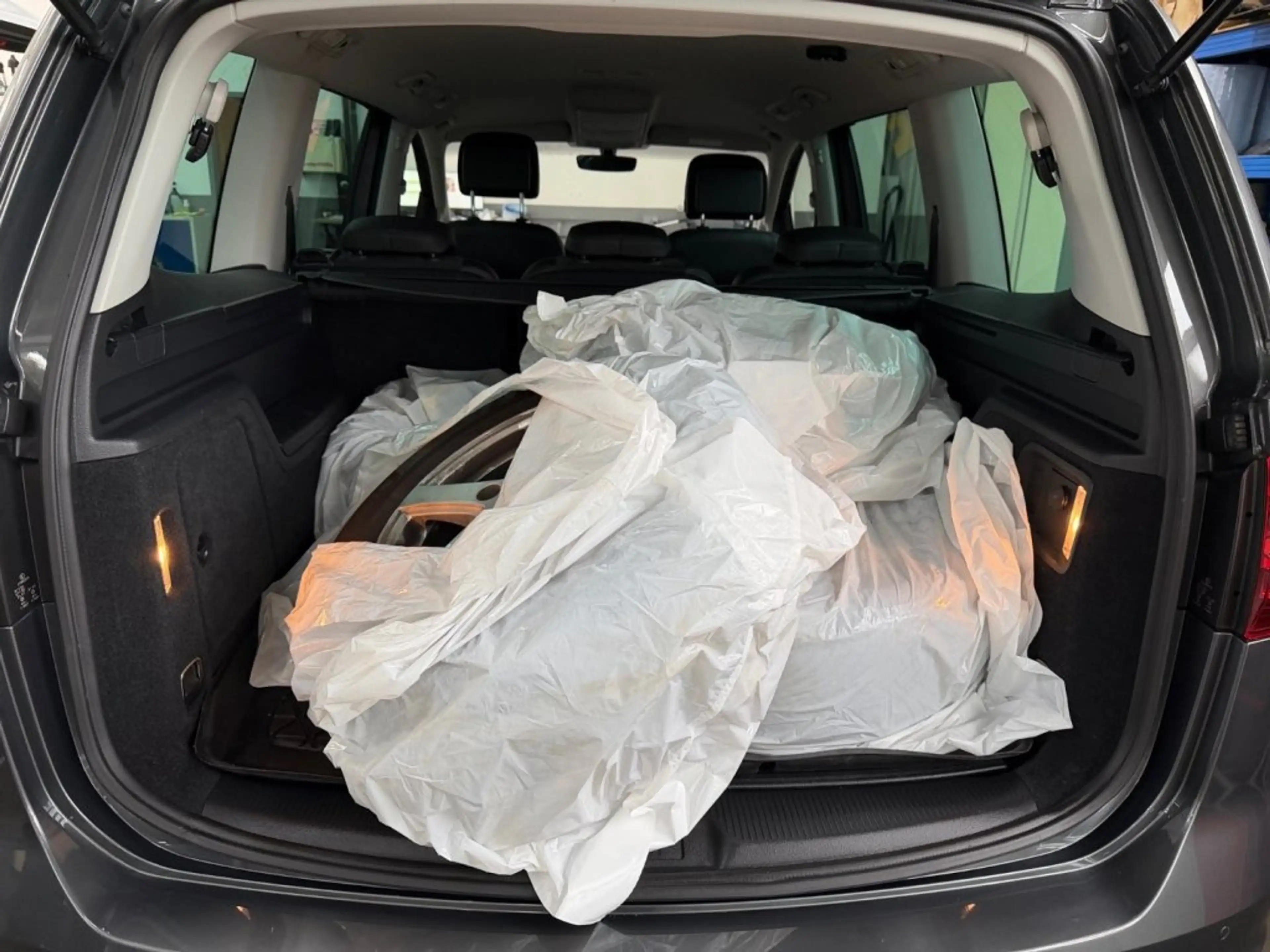 Volkswagen Sharan Comfortline 1,4 TSI — photo 13