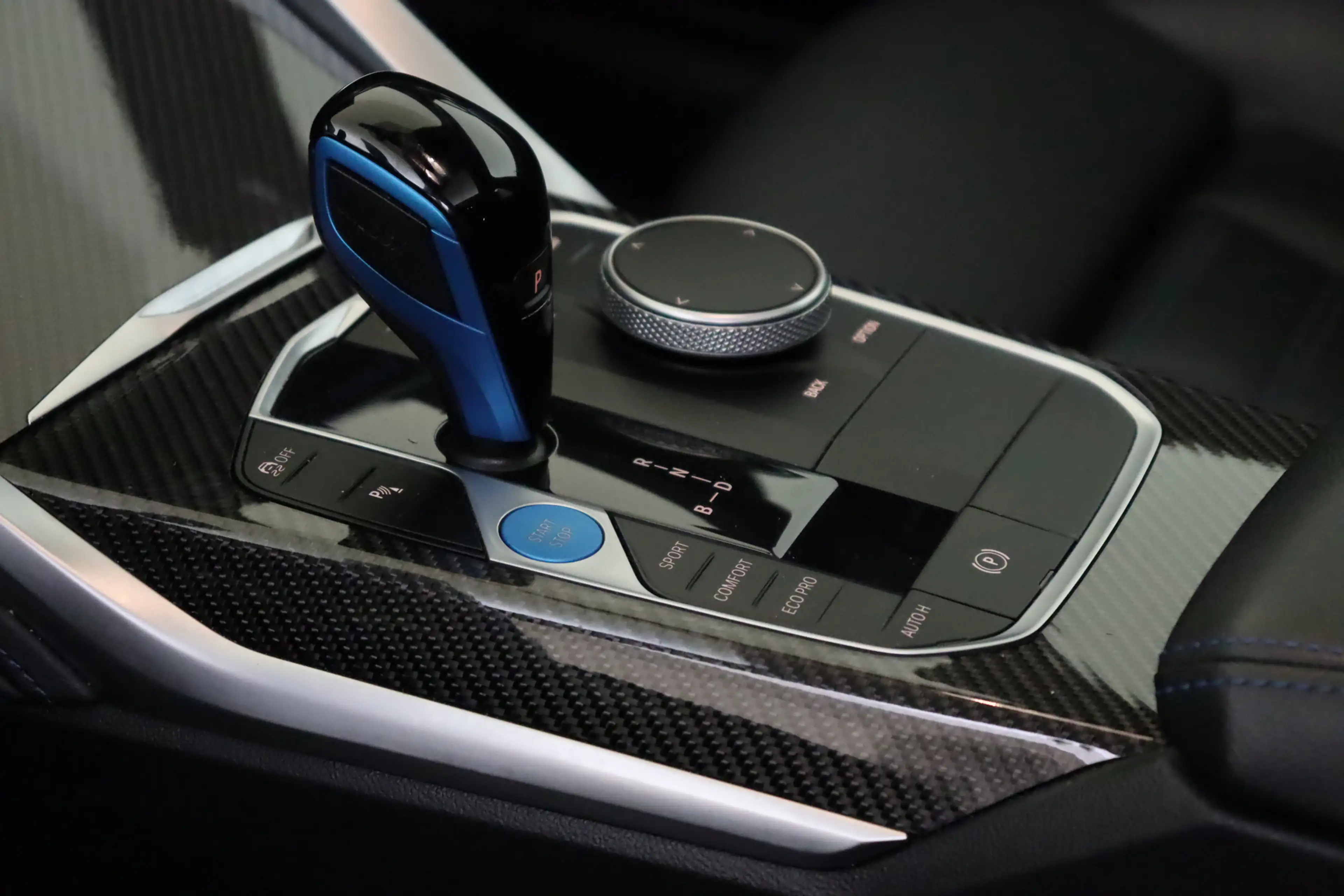 BMW i4 eDrive40 High Executive M Sport / Schuif-Kanteldak — photo 6