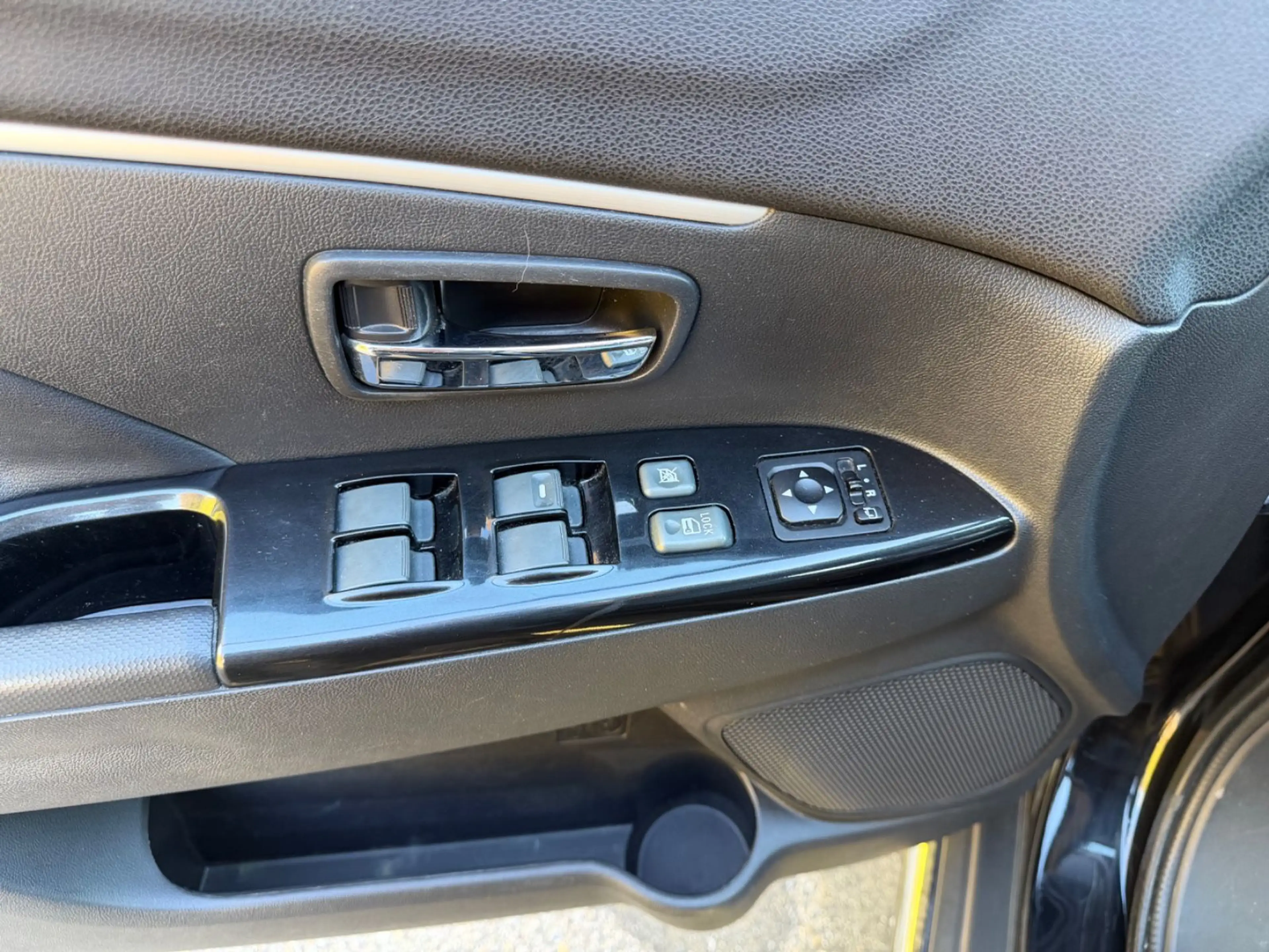 Peugeot 4008 Allure 4WD Leder Kamera Pdc Soundsys.8xAlu — photo 14