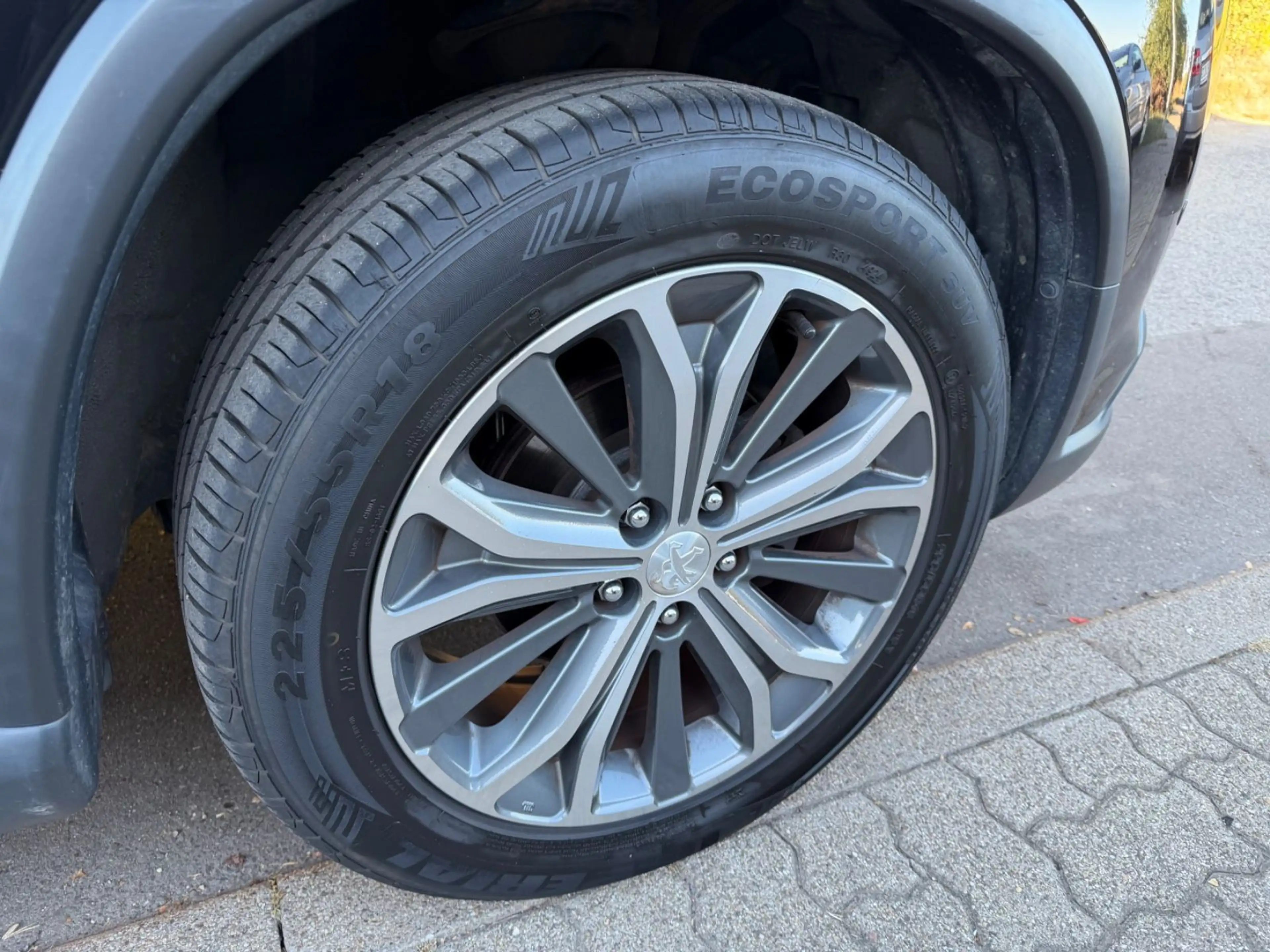 Peugeot 4008 Allure 4WD Leder Kamera Pdc Soundsys.8xAlu — photo 10