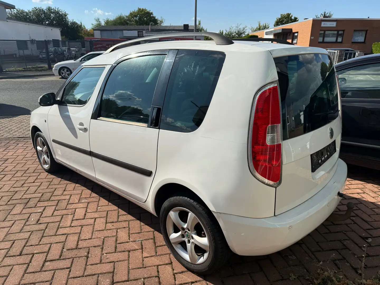 Skoda Roomster Style Plus Edition Weiß - 2