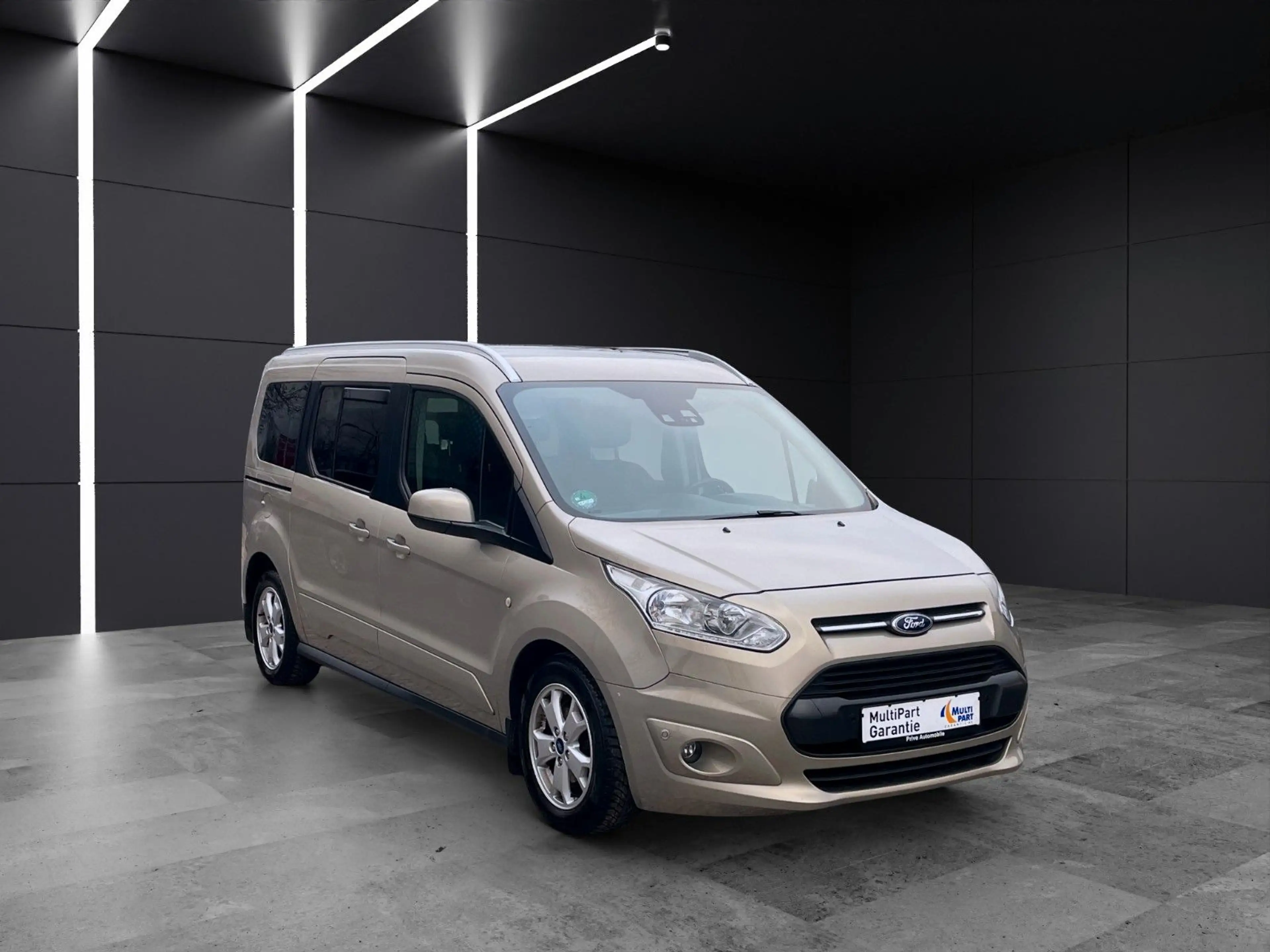 Ford Grand Tourneo Connect 7.Sitzer~AHK~Pano~SHZ~RFK