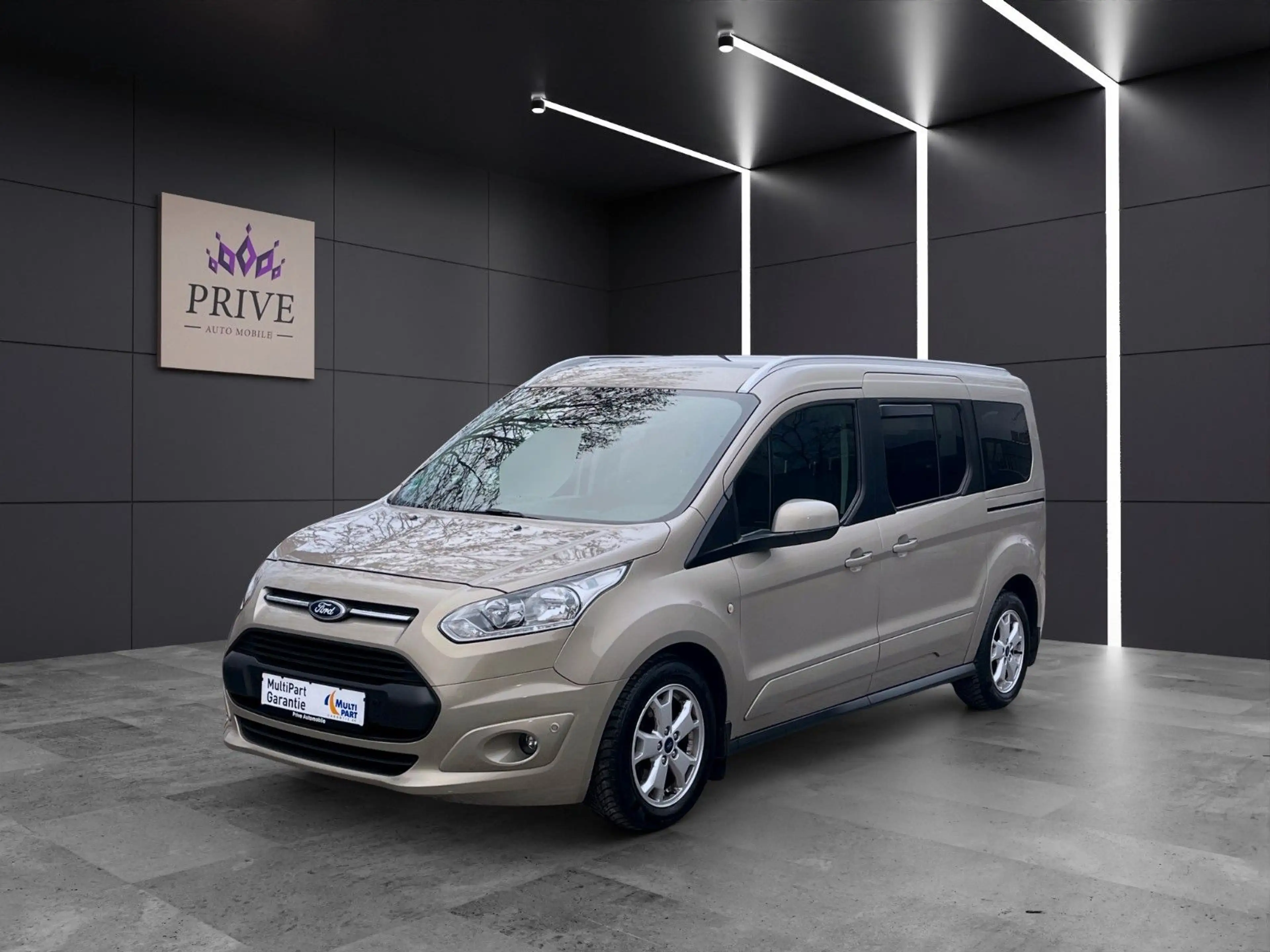 Ford Grand Tourneo Connect 7.Sitzer~AHK~Pano~SHZ~RFK — photo 4