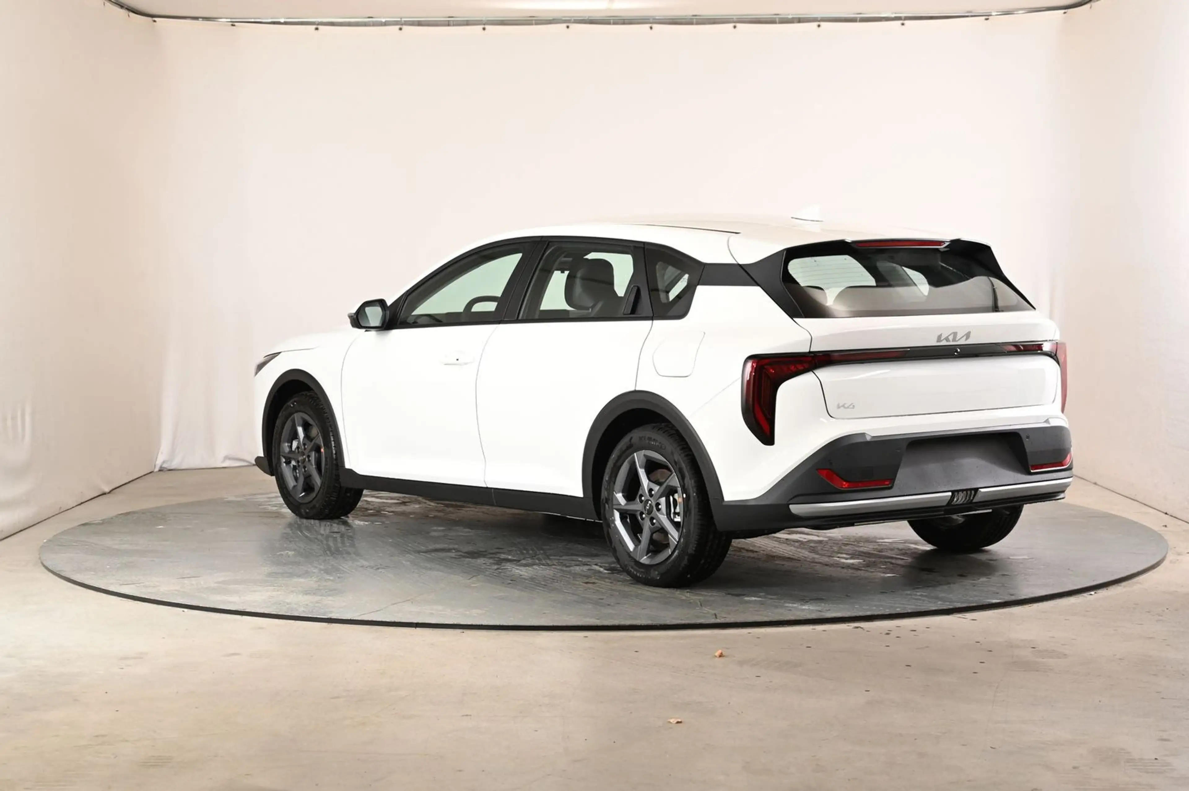 Kia K4 Spin ACC|RFK|LED|Navi|Carplay|Klima|PDC|SHZ — photo 3