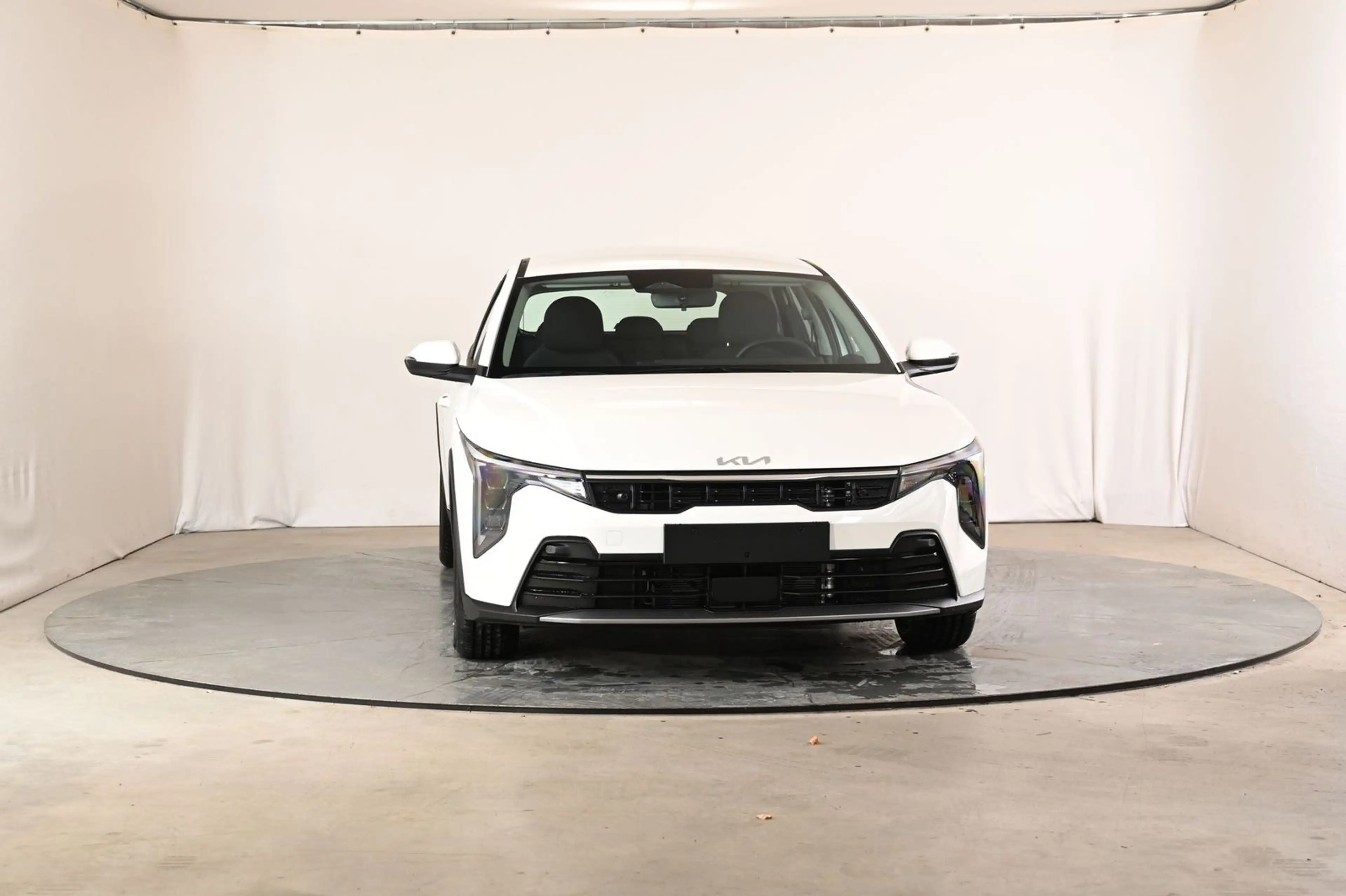 Kia K4 Spin ACC|RFK|LED|Navi|Carplay|Klima|PDC|SHZ — photo 8