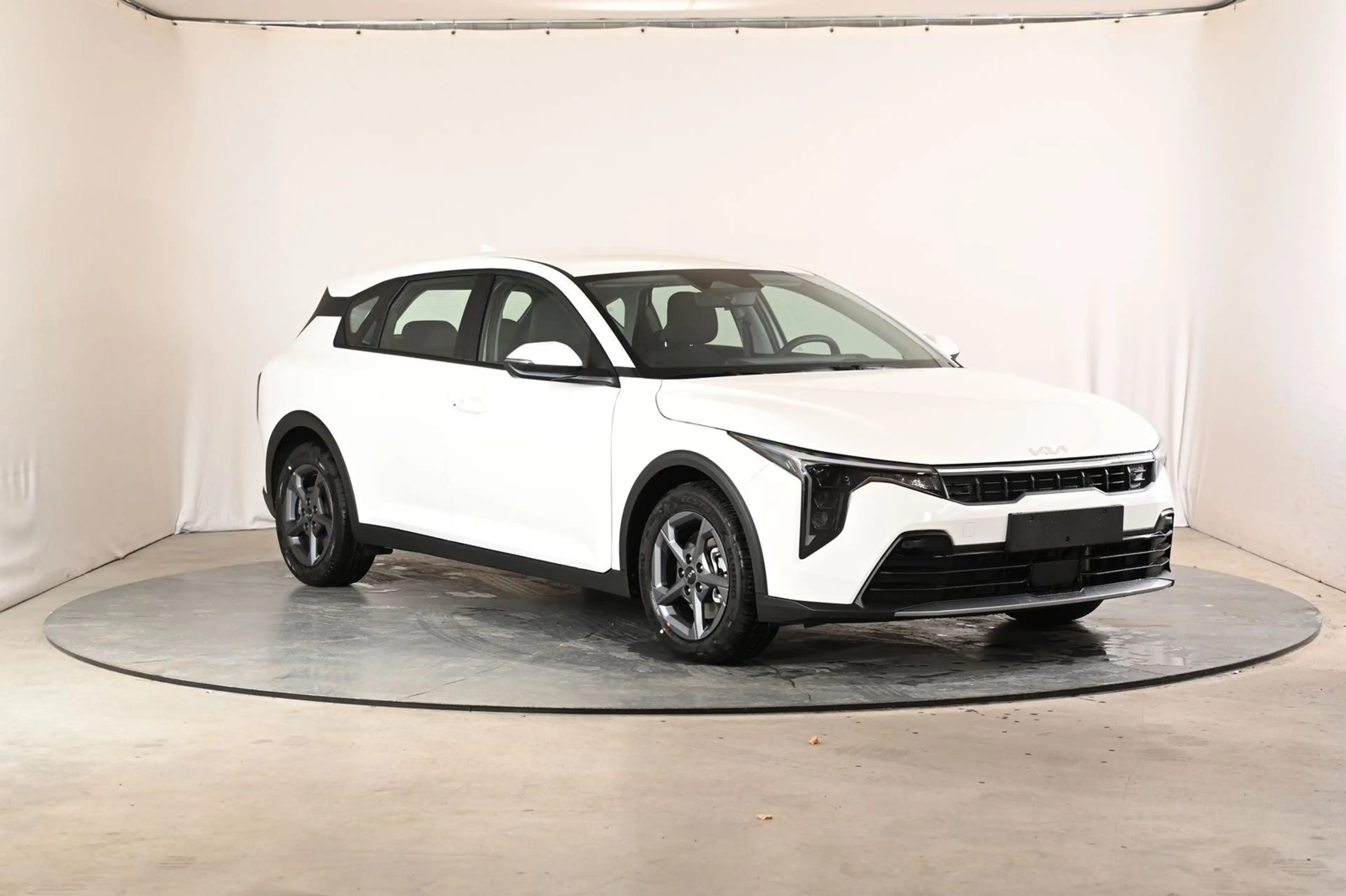 Kia K4 Spin ACC|RFK|LED|Navi|Carplay|Klima|PDC|SHZ — photo 7