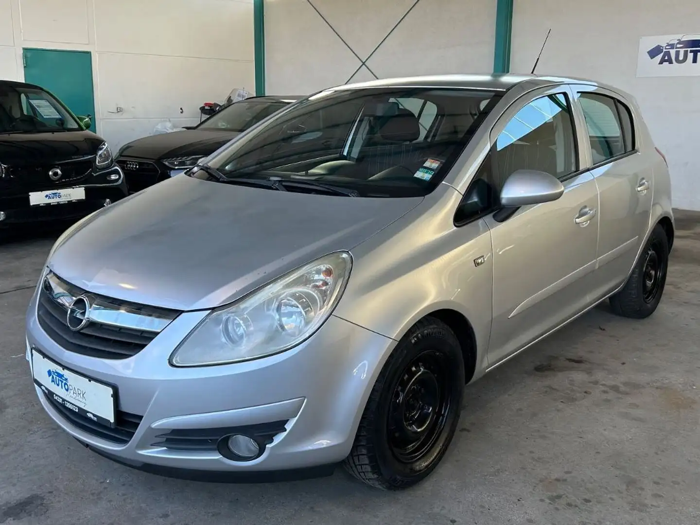 Opel Corsa D CATCH ME Silber - 1