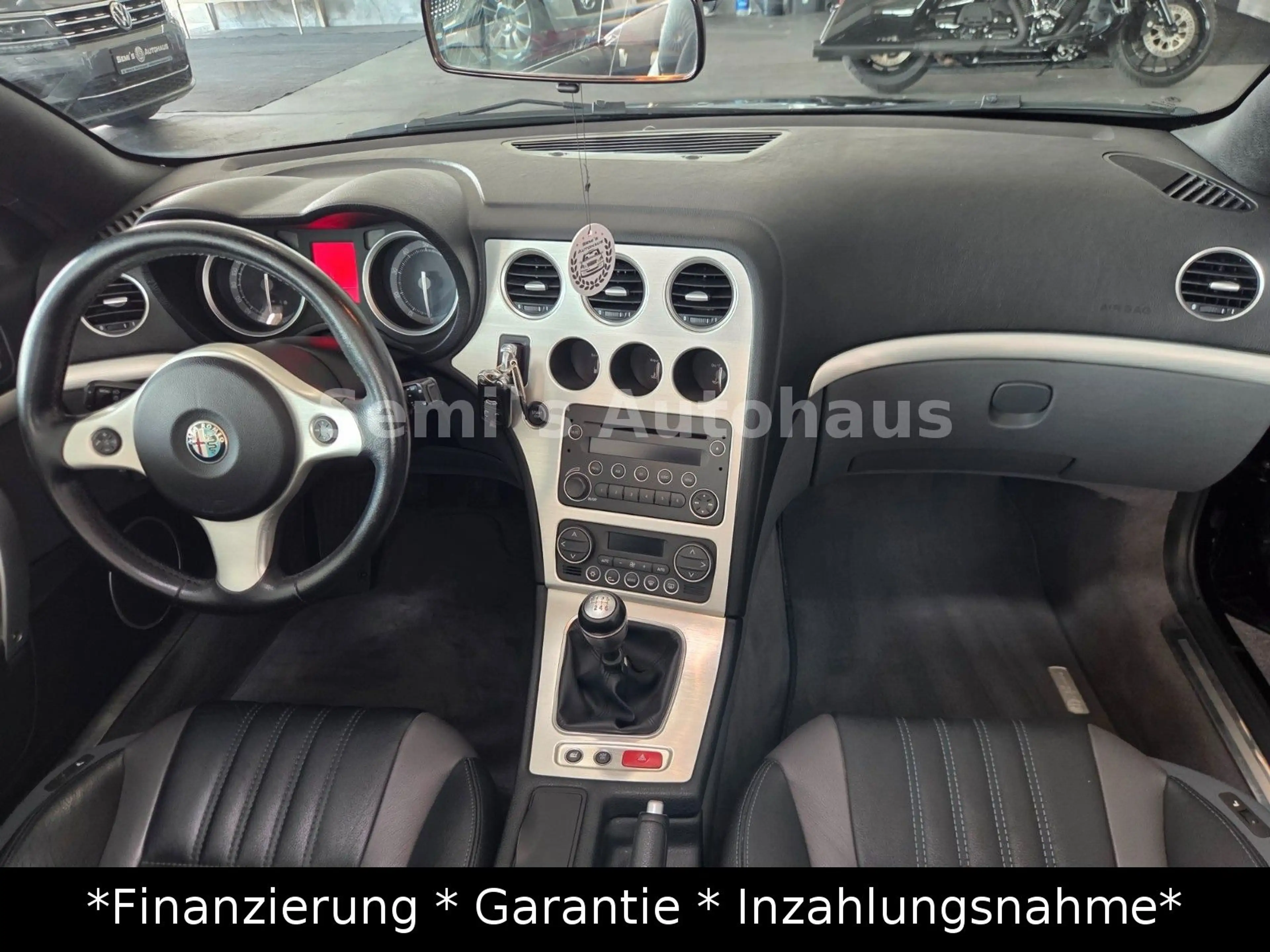 Alfa Romeo Spider 2.2 JTS 16V Exclusive*Top Zustand* — photo 13