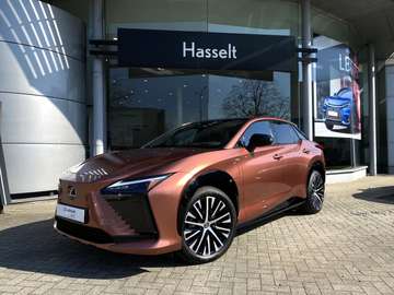 RZ 450e 71.4 kWh AWD Privilege Line