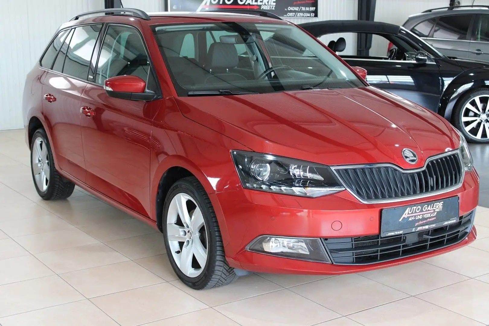 Skoda Fabia Combi Joy*Tüv NEU*Navi*Bluetooth*PDC*SHZ* Rot - 1