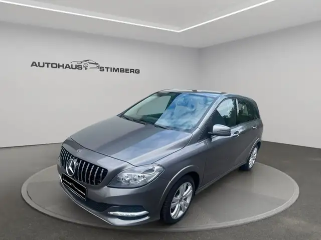 Mercedes-Benz B 200