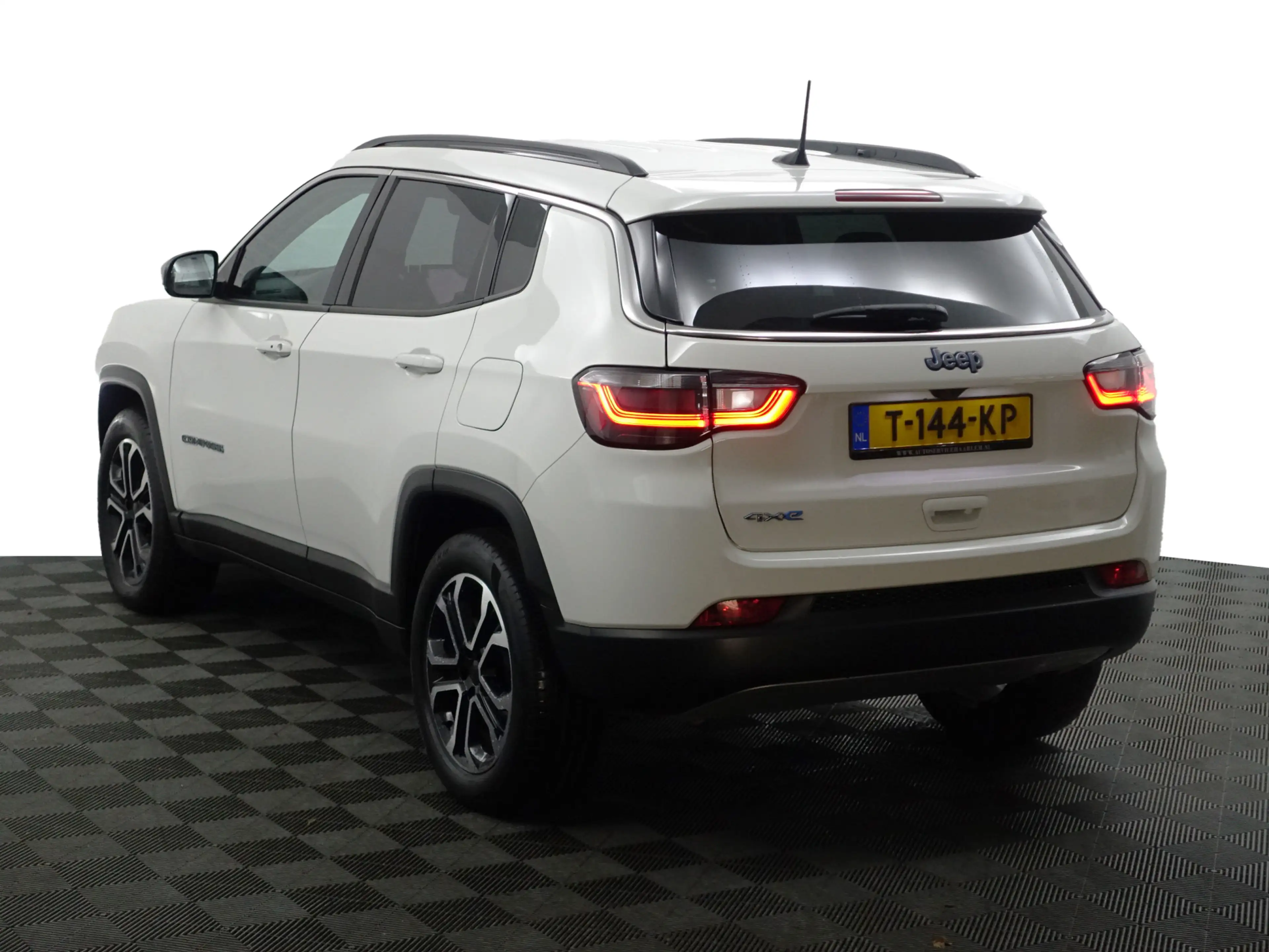 Jeep Compass 4xe 240 Plug-in Hybrid Electric Limited Aut- Dynam — photo 5