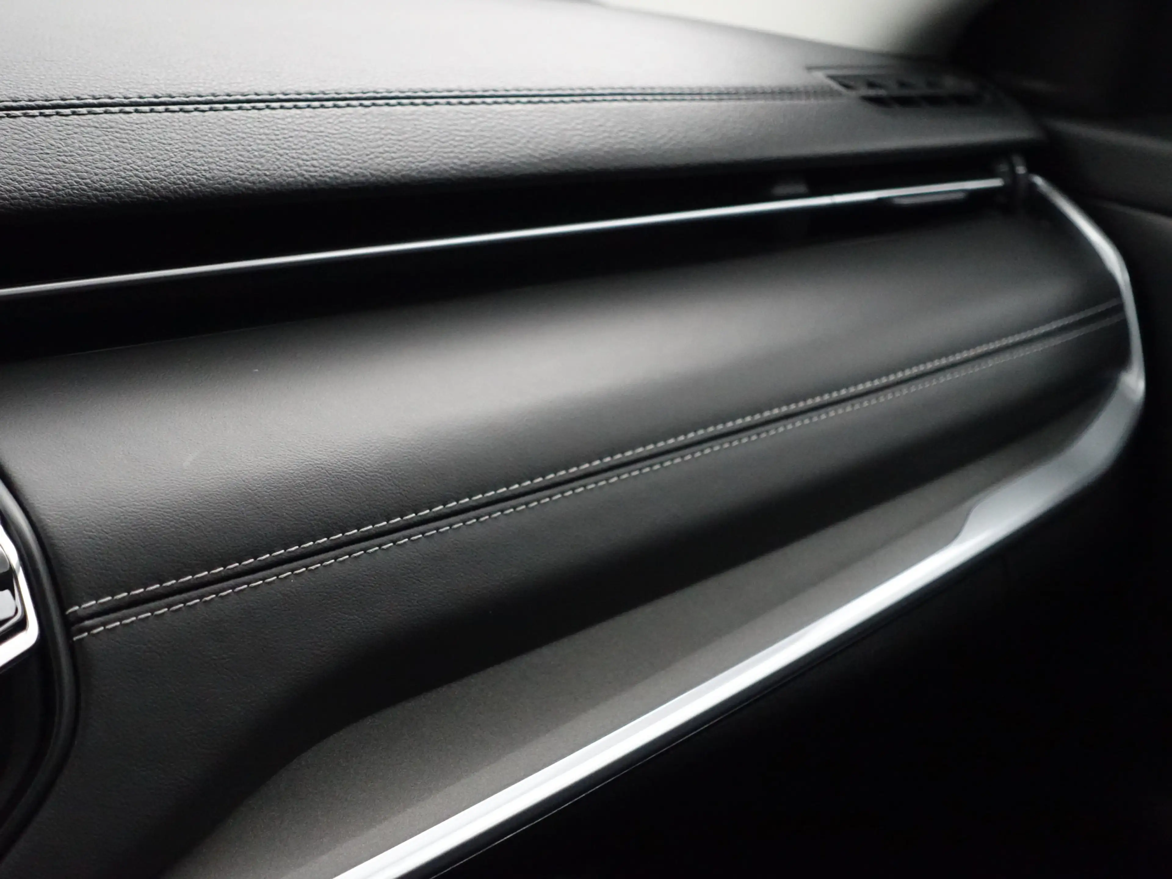 Jeep Compass 4xe 240 Plug-in Hybrid Electric Limited Aut- Dynam — photo 9