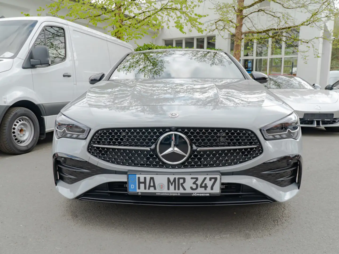 Mercedes-Benz CLA 220 d Coupé AMG-Sport/MLB/Cam/Pano/Night/19 Grau - 2