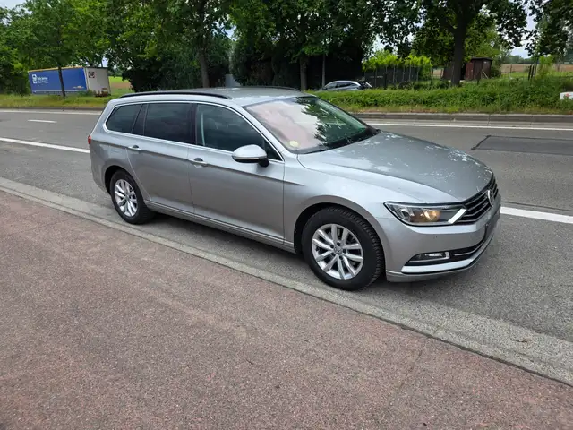 Volkswagen Passat Variant 2.0 CR TDi DSG 1°EIG. IN PERFECTE STAAT MET 12 MAAND GARANTIE !!