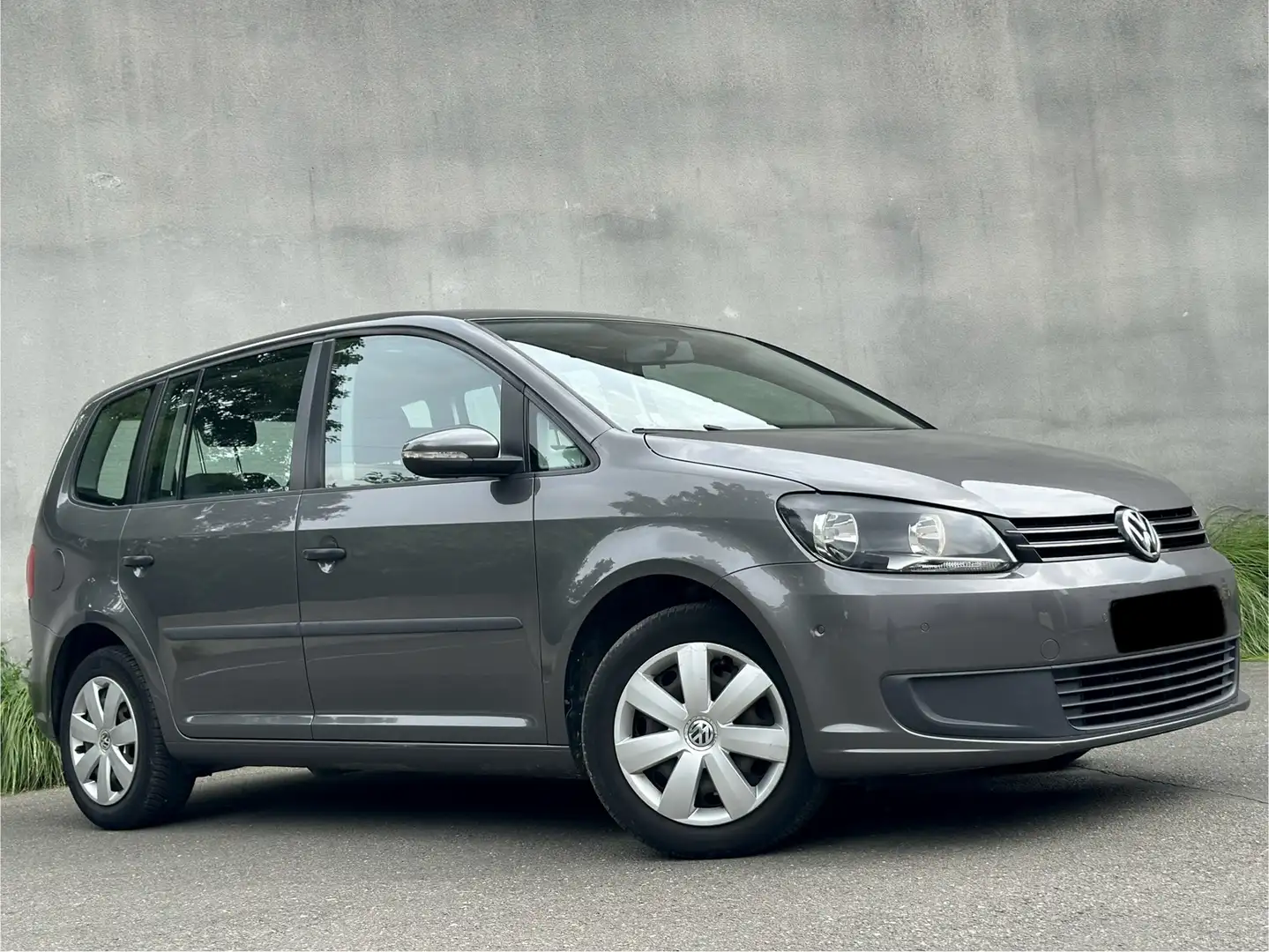 Volkswagen Touran Automaat 1.4 Benzine 2013 Grijs - 1