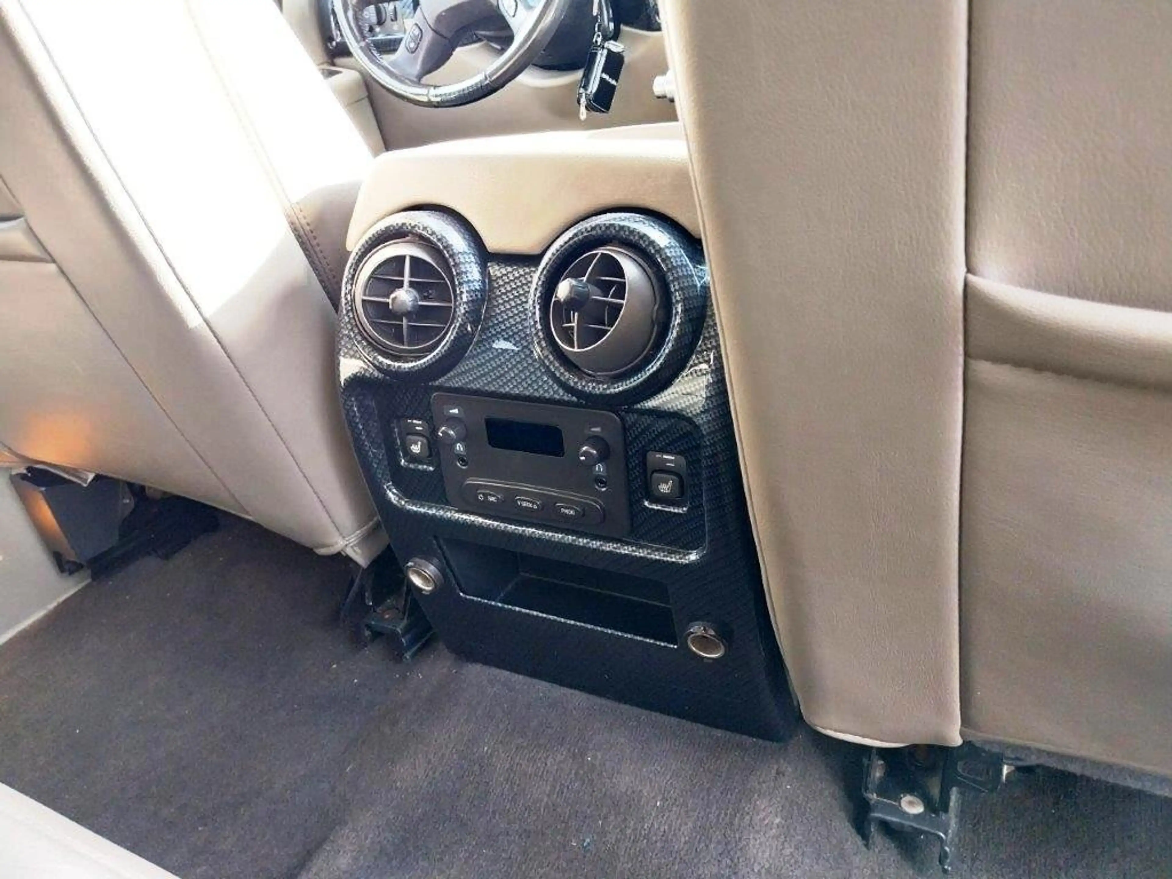 HUMMER H2 — photo 15