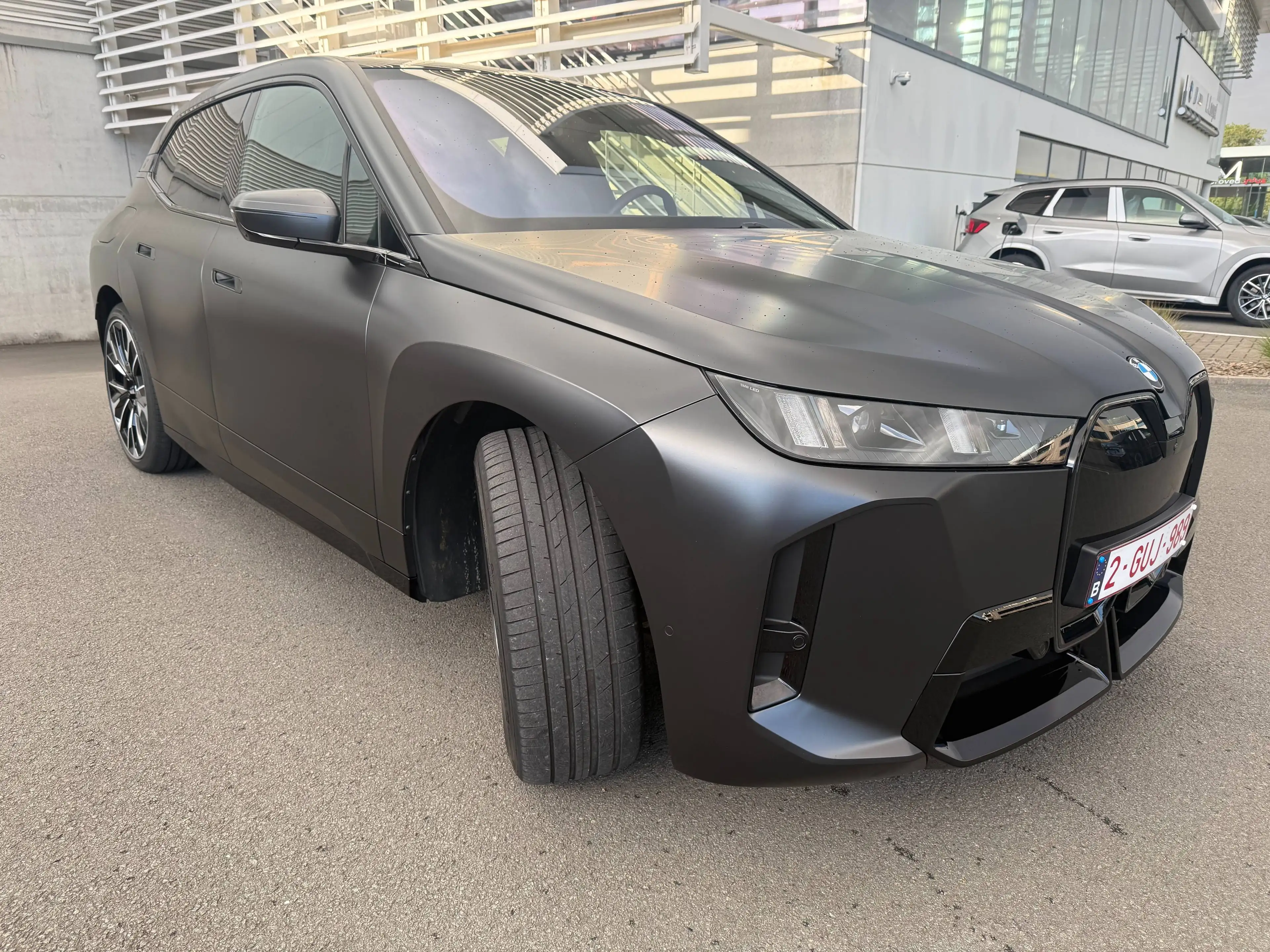 BMW iX iX 111.5 kWh xDrive60 — photo 2