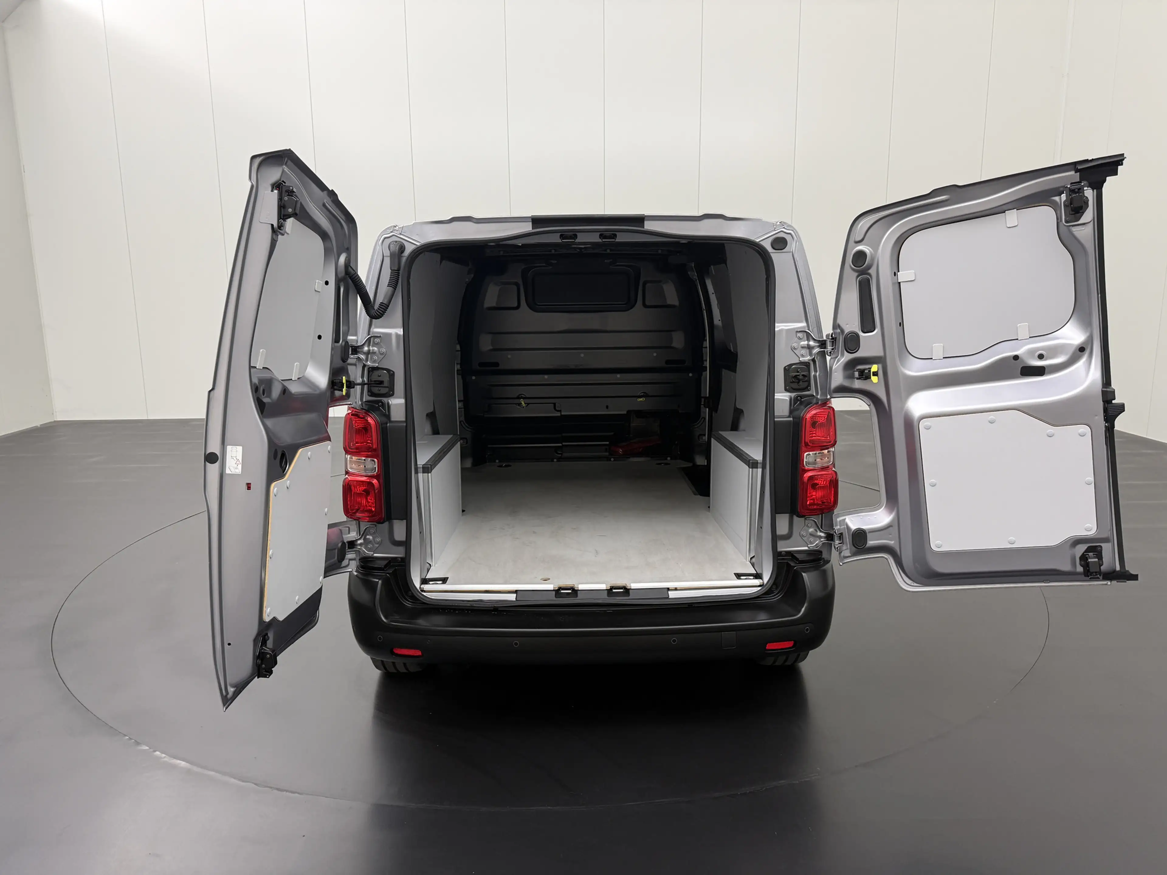 Peugeot Expert Lang 75Kwh | Elektrisch | Multimedia | Airco | Cru — photo 5