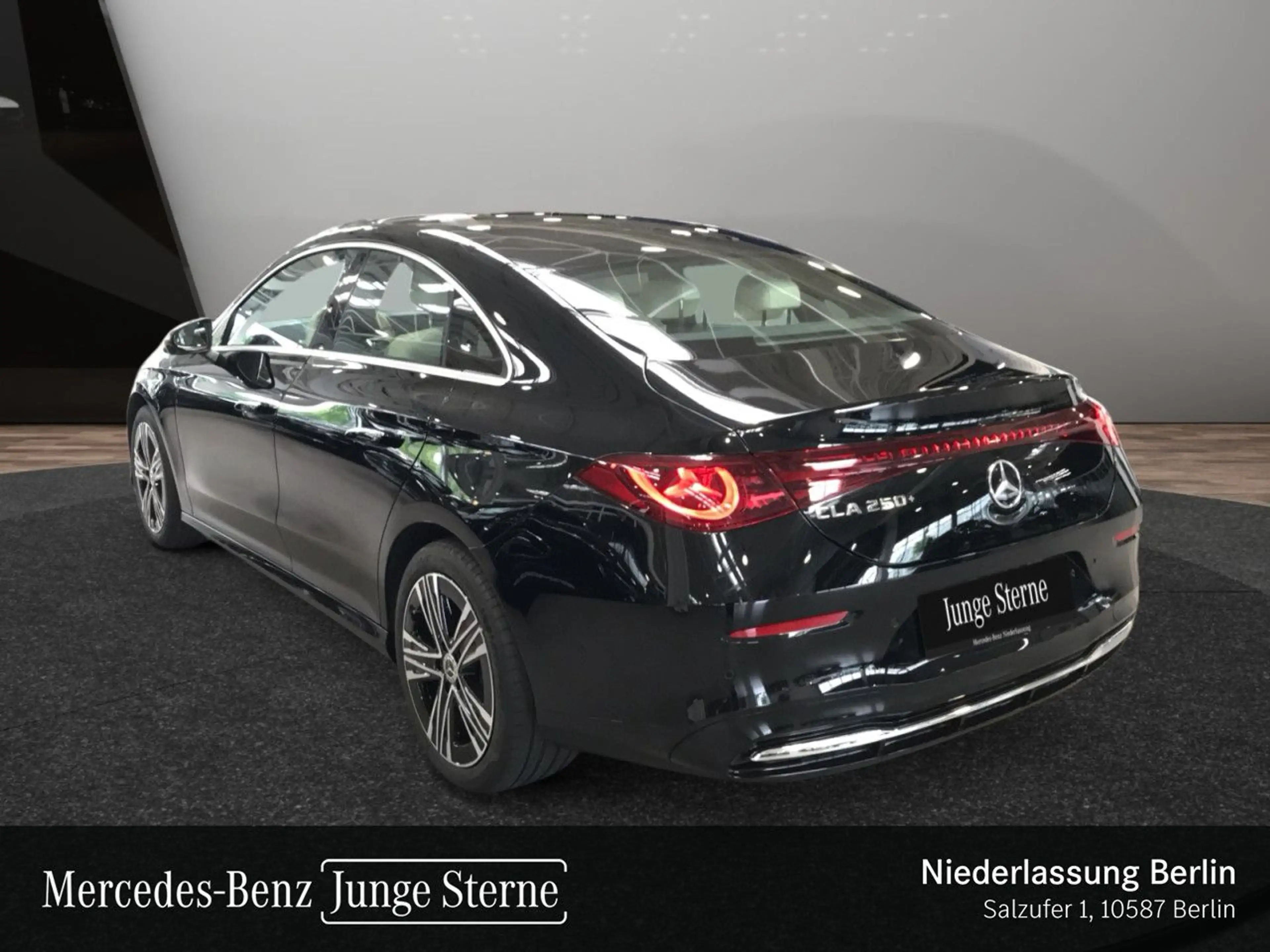 Mercedes-Benz CLA 250 Progressive Pano Multibeam Kamera Memory — photo 10