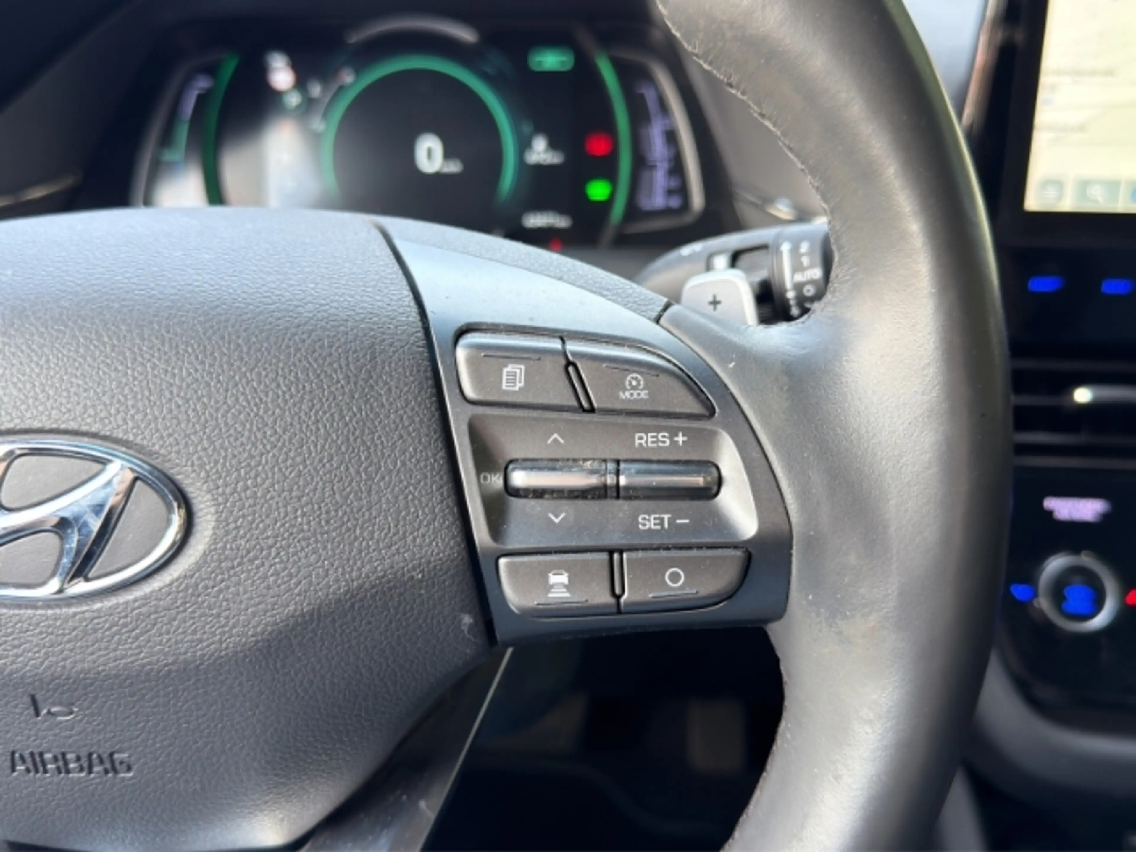 Hyundai IONIQ Style Hybrid — photo 15