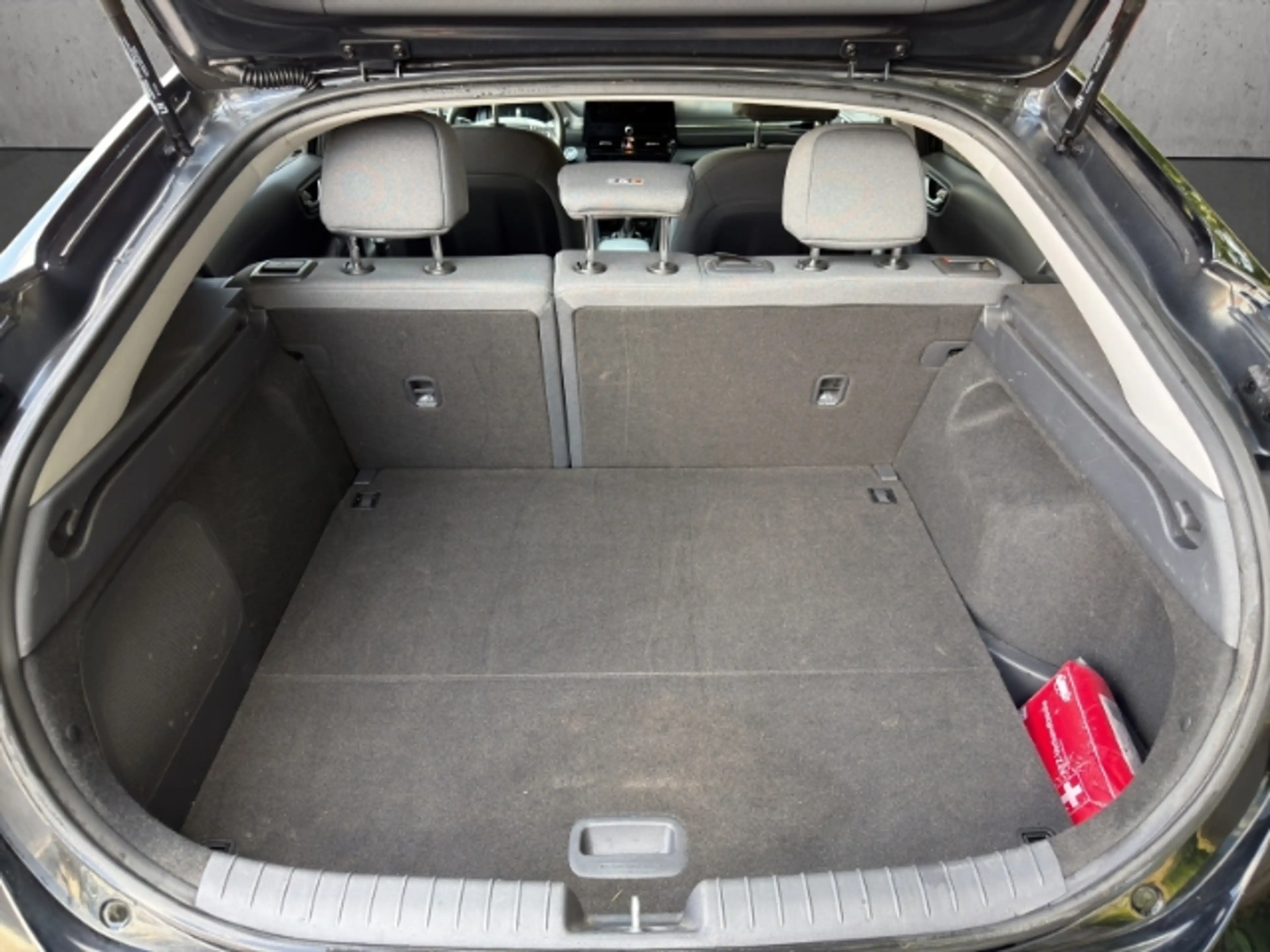 Hyundai IONIQ Style Hybrid — photo 6