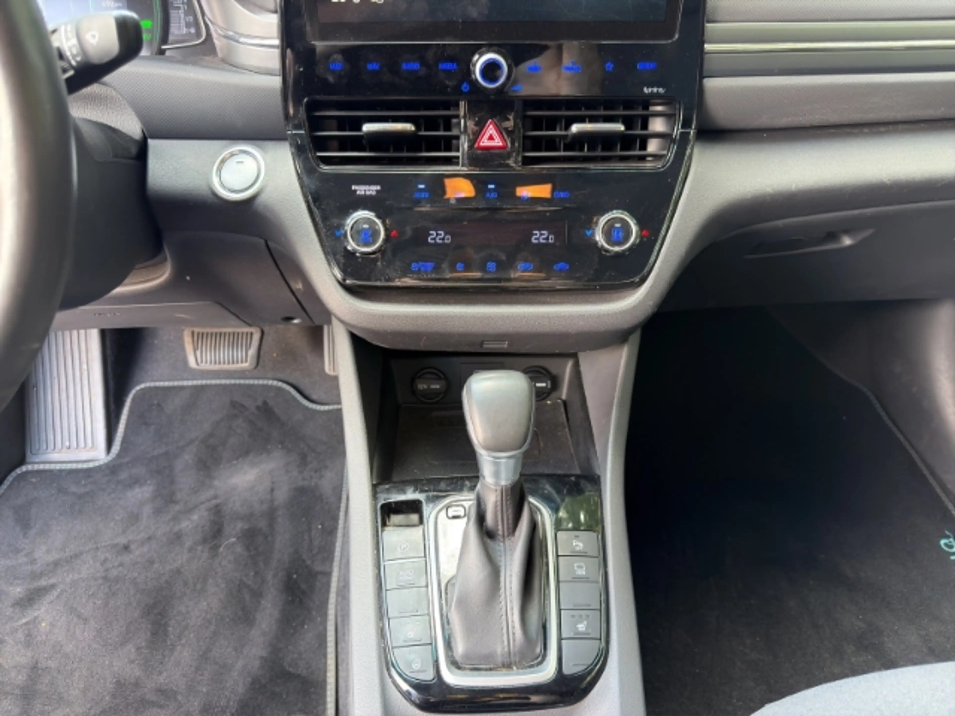 Hyundai IONIQ Style Hybrid — photo 10