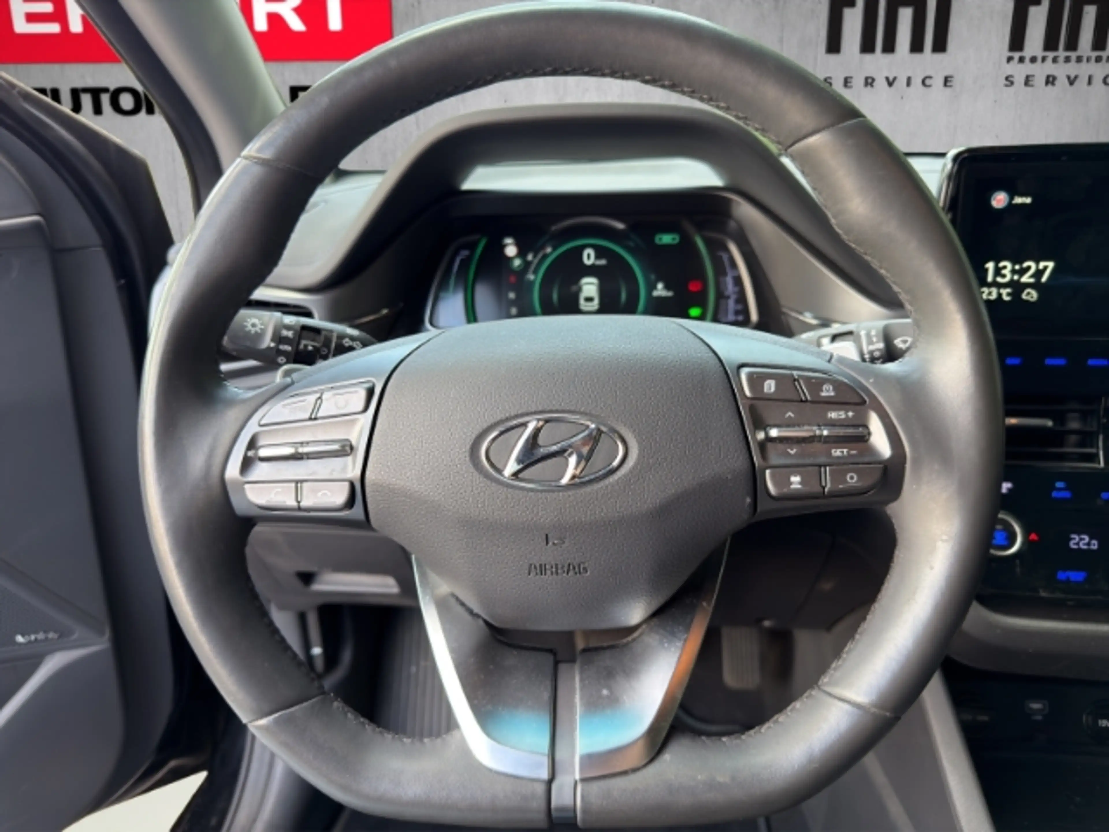 Hyundai IONIQ Style Hybrid — photo 11
