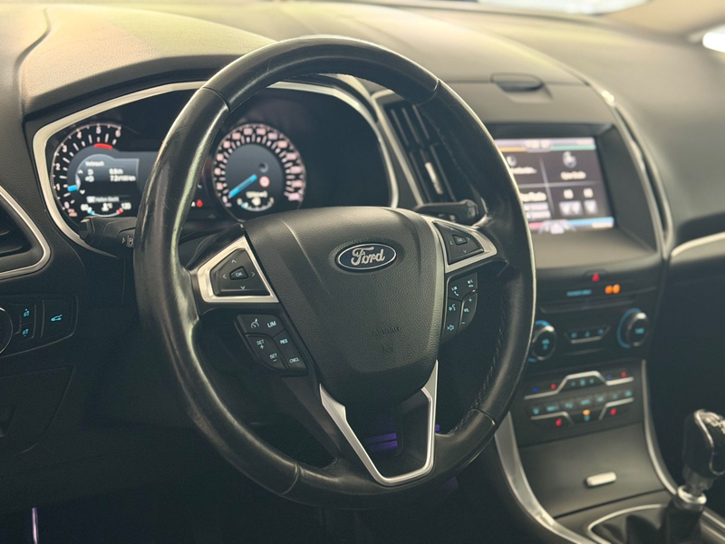 Ford S-Max S-MAX Titanium — photo 16