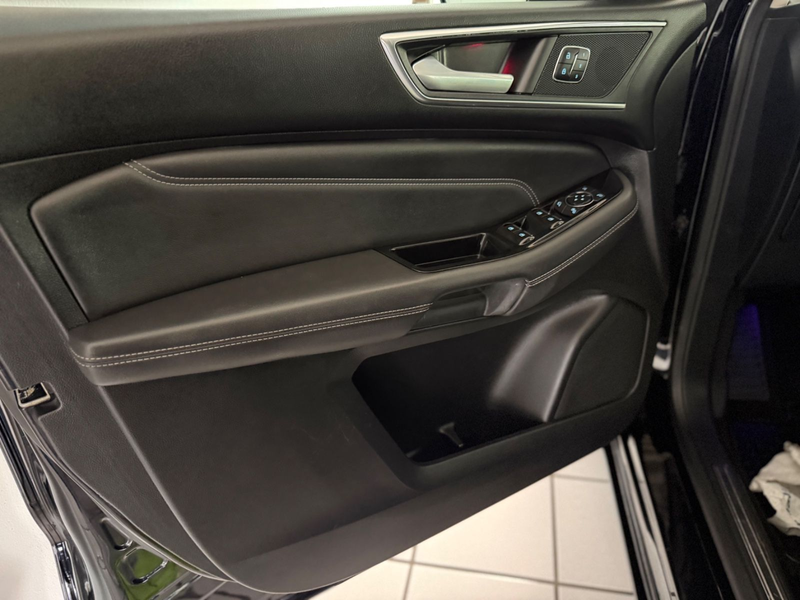 Ford S-Max S-MAX Titanium — photo 33