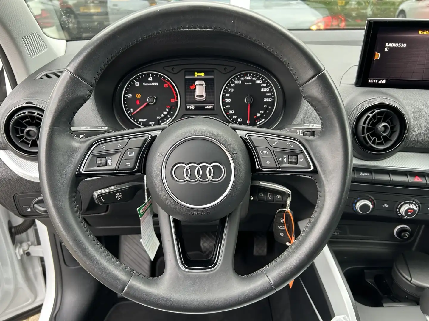 Audi Q2 1.6 TDI Design 50% deal 10.975,- ACTIE Automaat / Weiß - 2