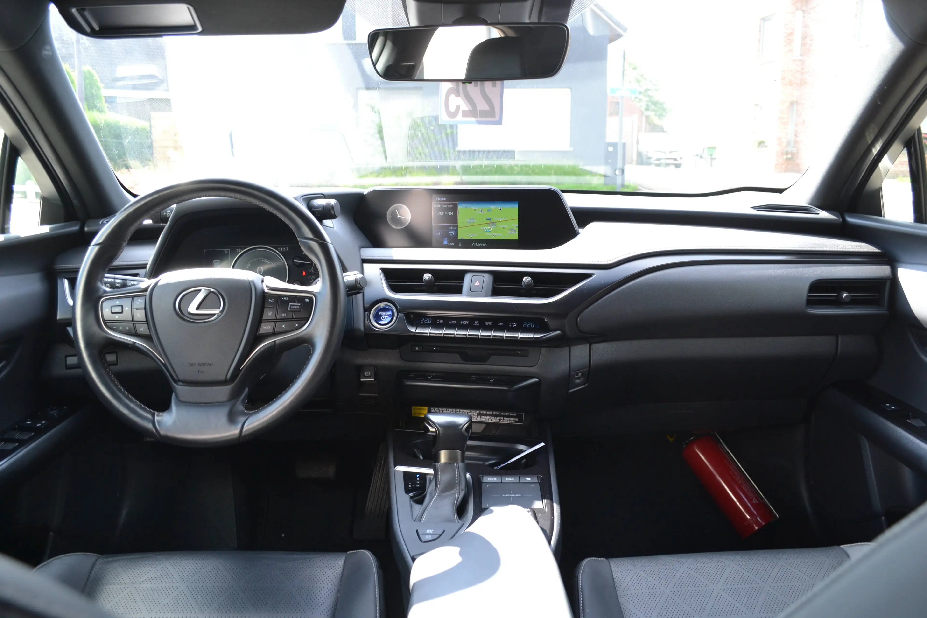 Lexus UX 250h LED/LEDER/NIEUWSTAAT — photo 7
