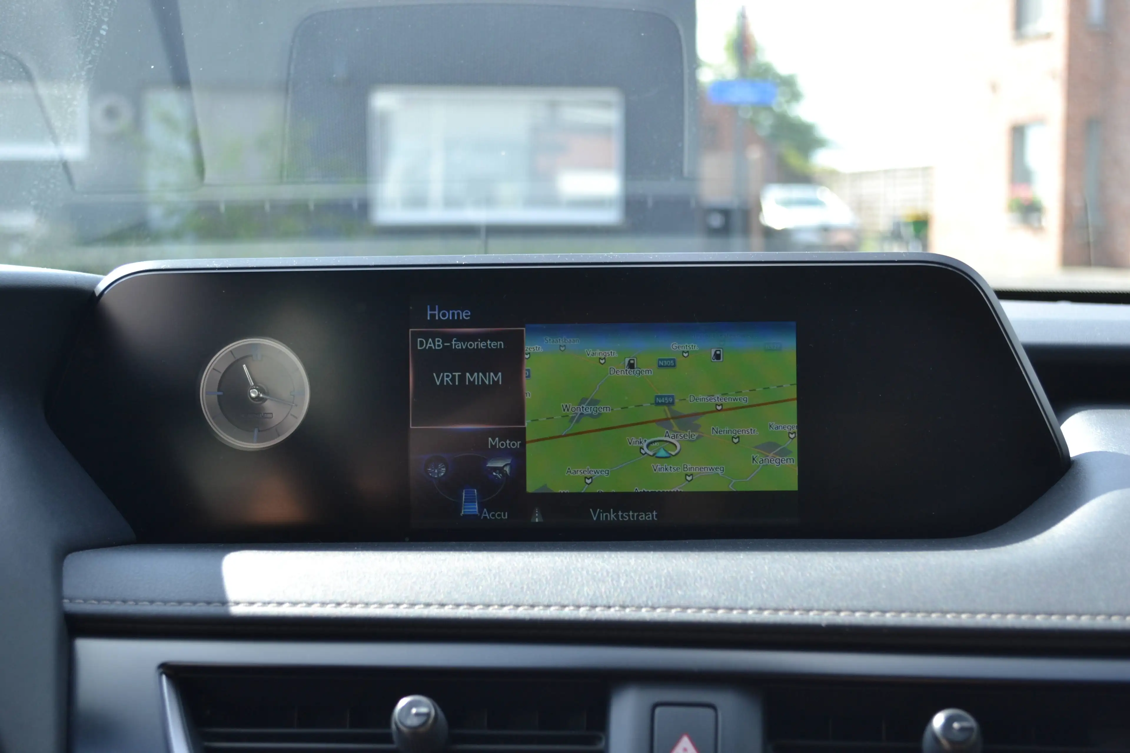 Lexus UX 250h LED/LEDER/NIEUWSTAAT — photo 10