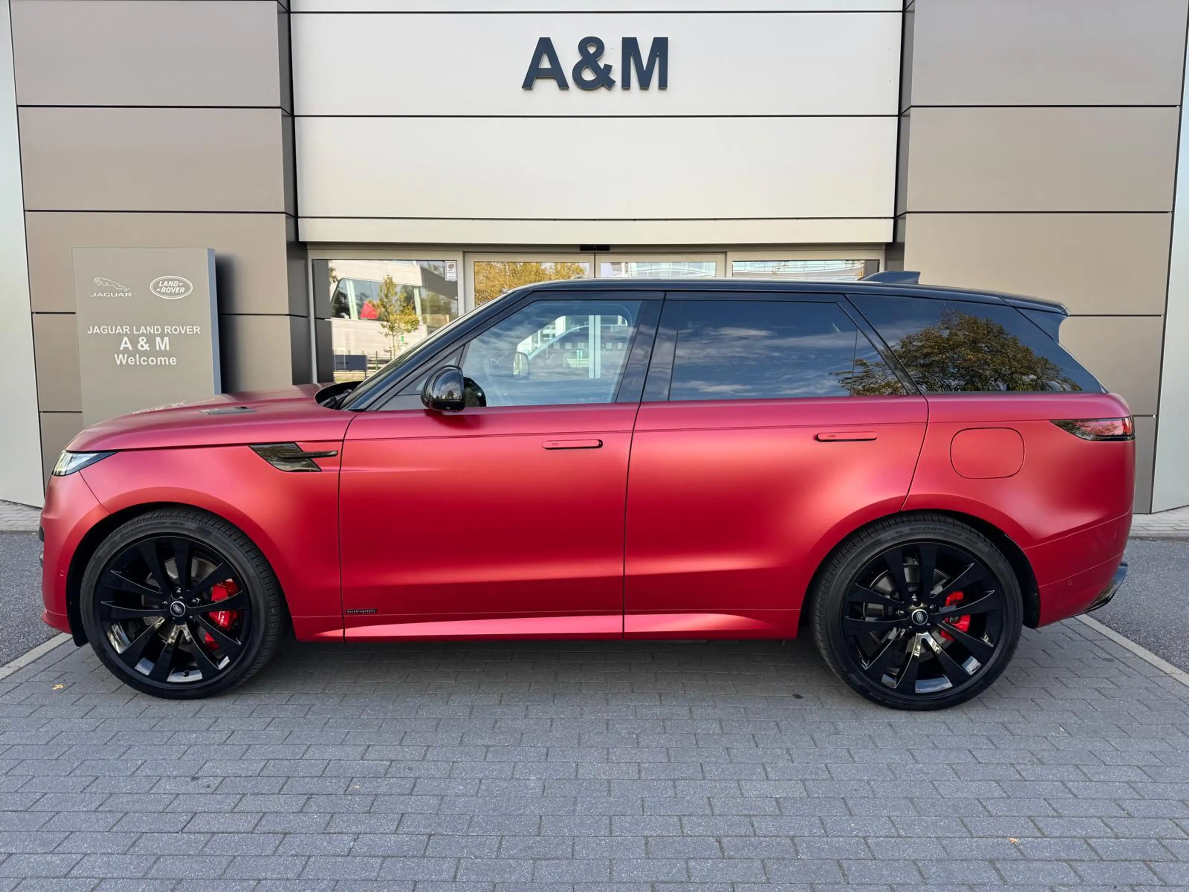 Land Rover Range Rover Sport P550e Autobiography matte PPF — photo 3