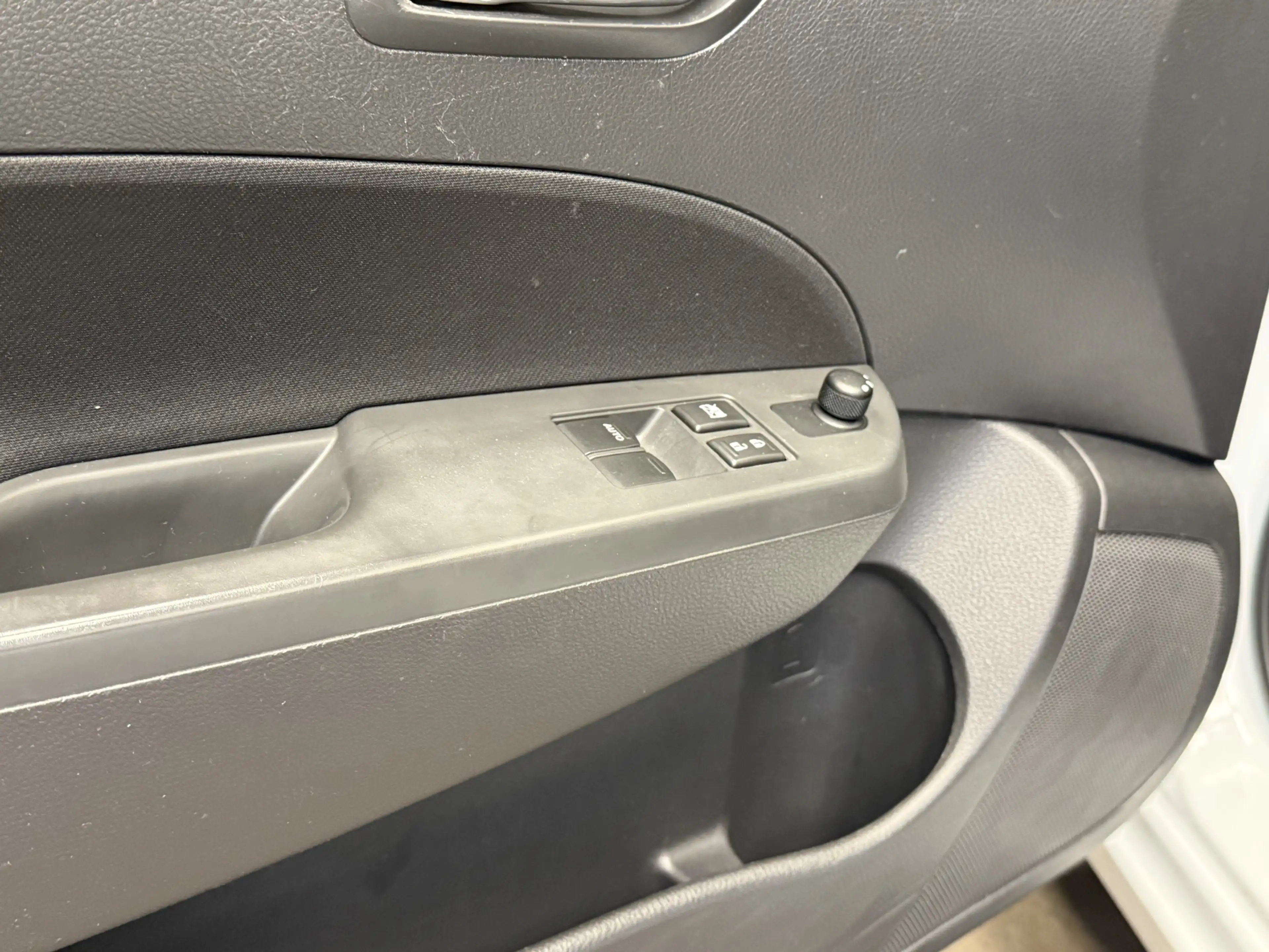 Suzuki Swift 1.2 Bandit EASSS SPORTVELGEN-AIRCO-AUDIO/CD-SPOILE — photo 25