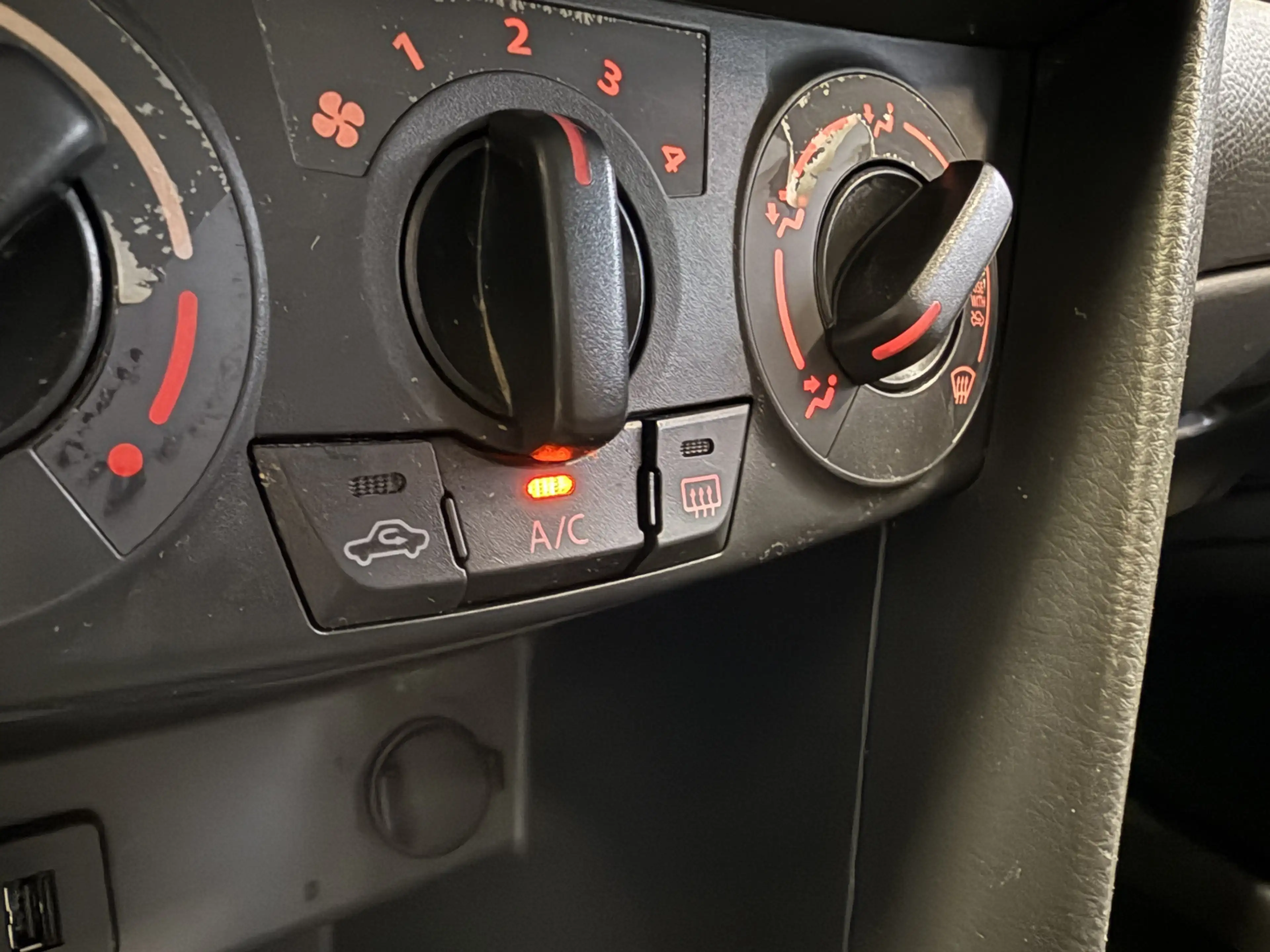 Suzuki Swift 1.2 Bandit EASSS SPORTVELGEN-AIRCO-AUDIO/CD-SPOILE — photo 22