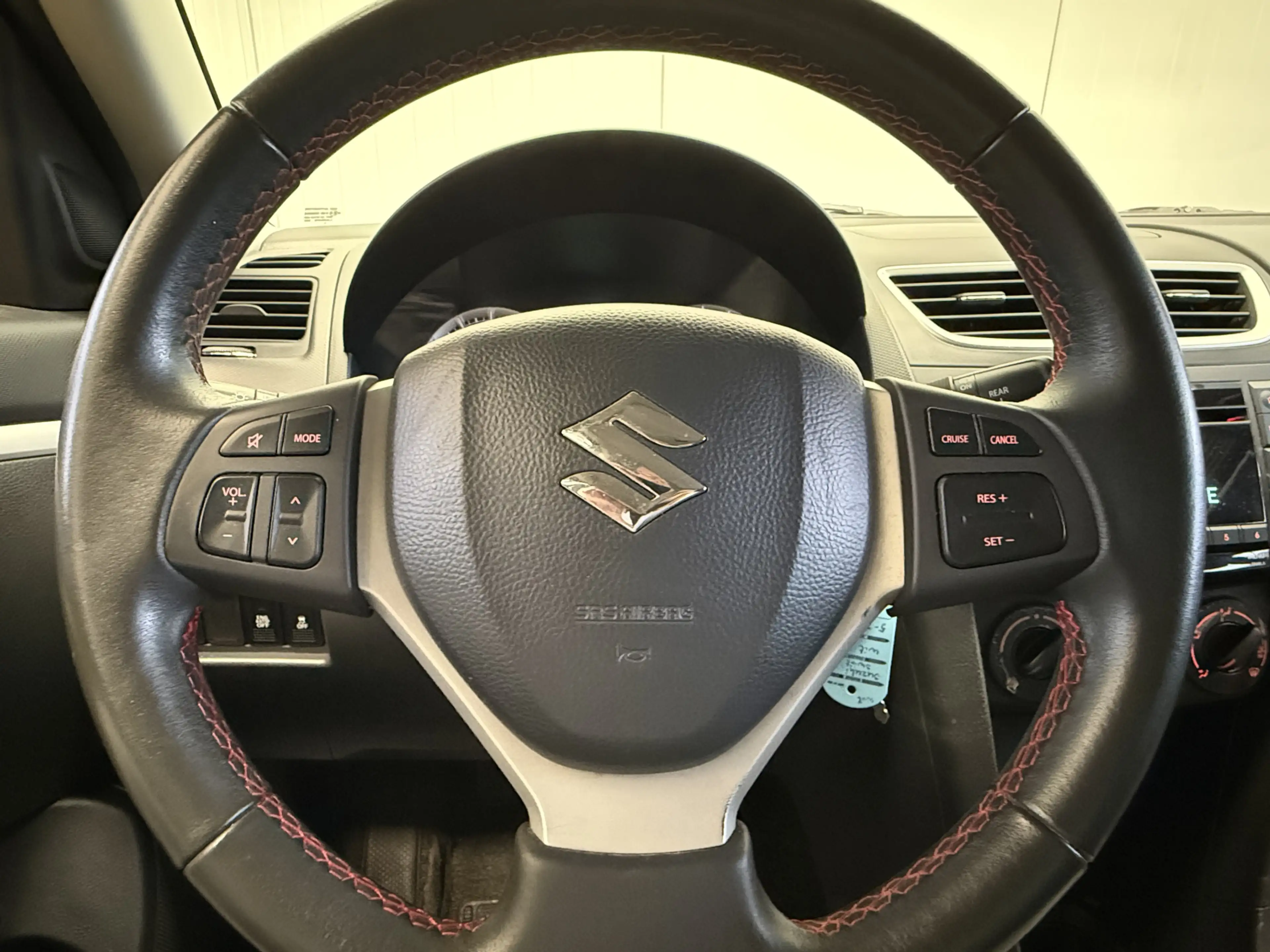 Suzuki Swift 1.2 Bandit EASSS SPORTVELGEN-AIRCO-AUDIO/CD-SPOILE — photo 19